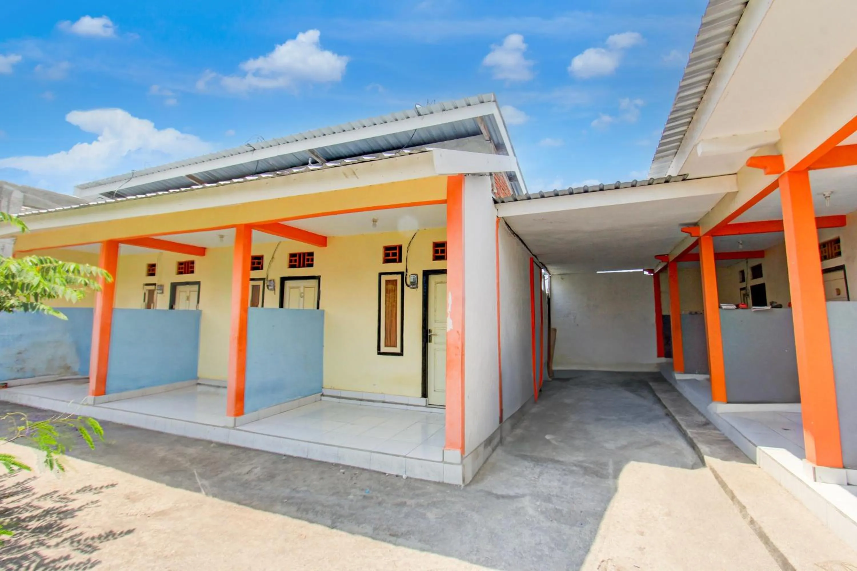 Facade/entrance in OYO Life 93260 Bale Kosan