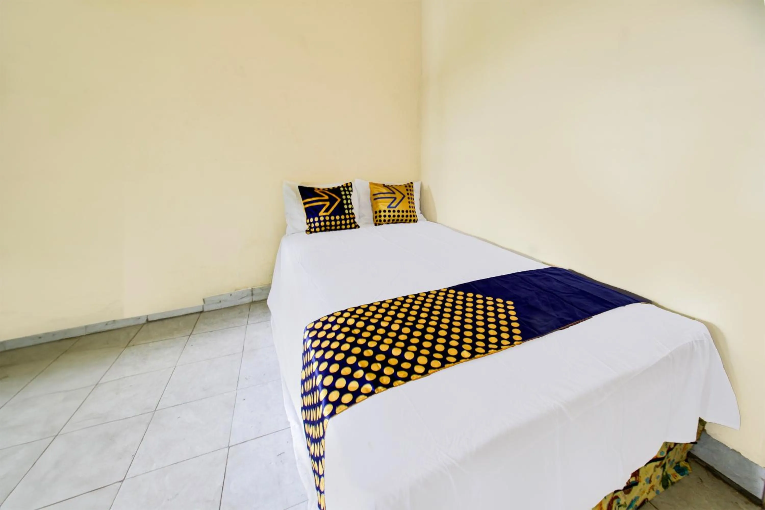 Bedroom, Bed in OYO Life 93256 Kos Meninting