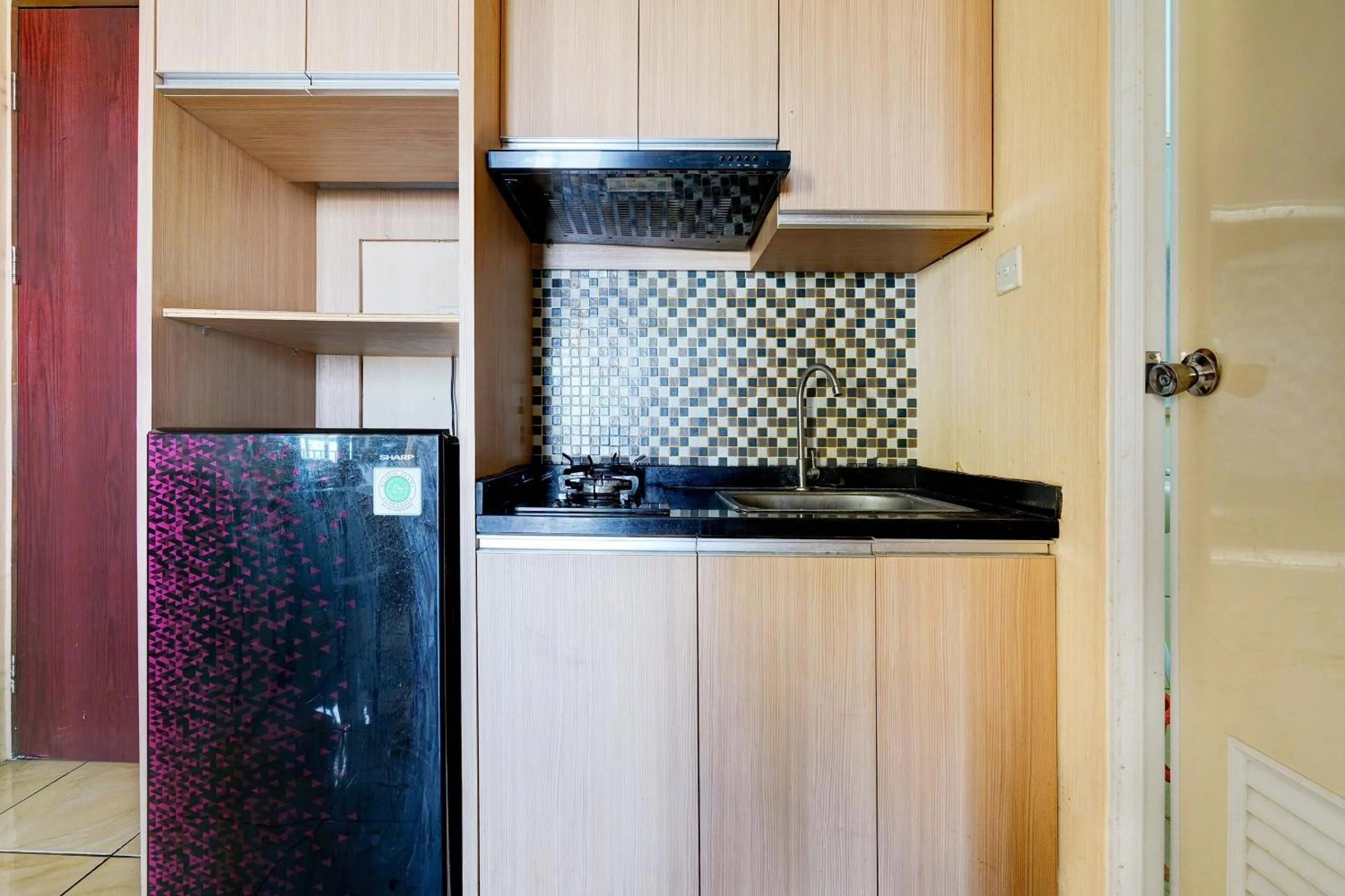 Bedroom in OYO Life 93310 Apartemen Tamansari Panoramic By Santuy 2