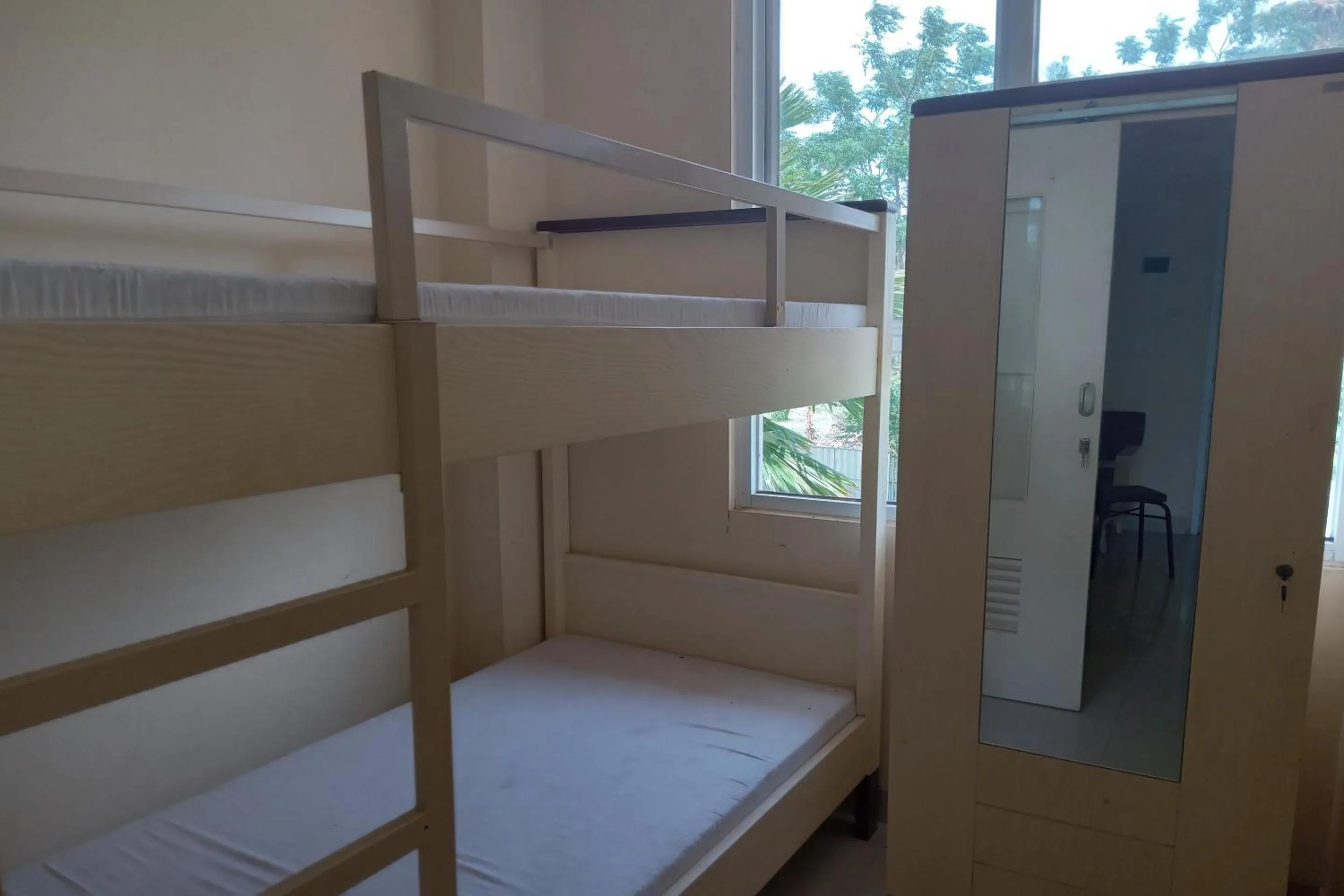 Bedroom, Bed in OYO Life 93399 Kos Batulayar