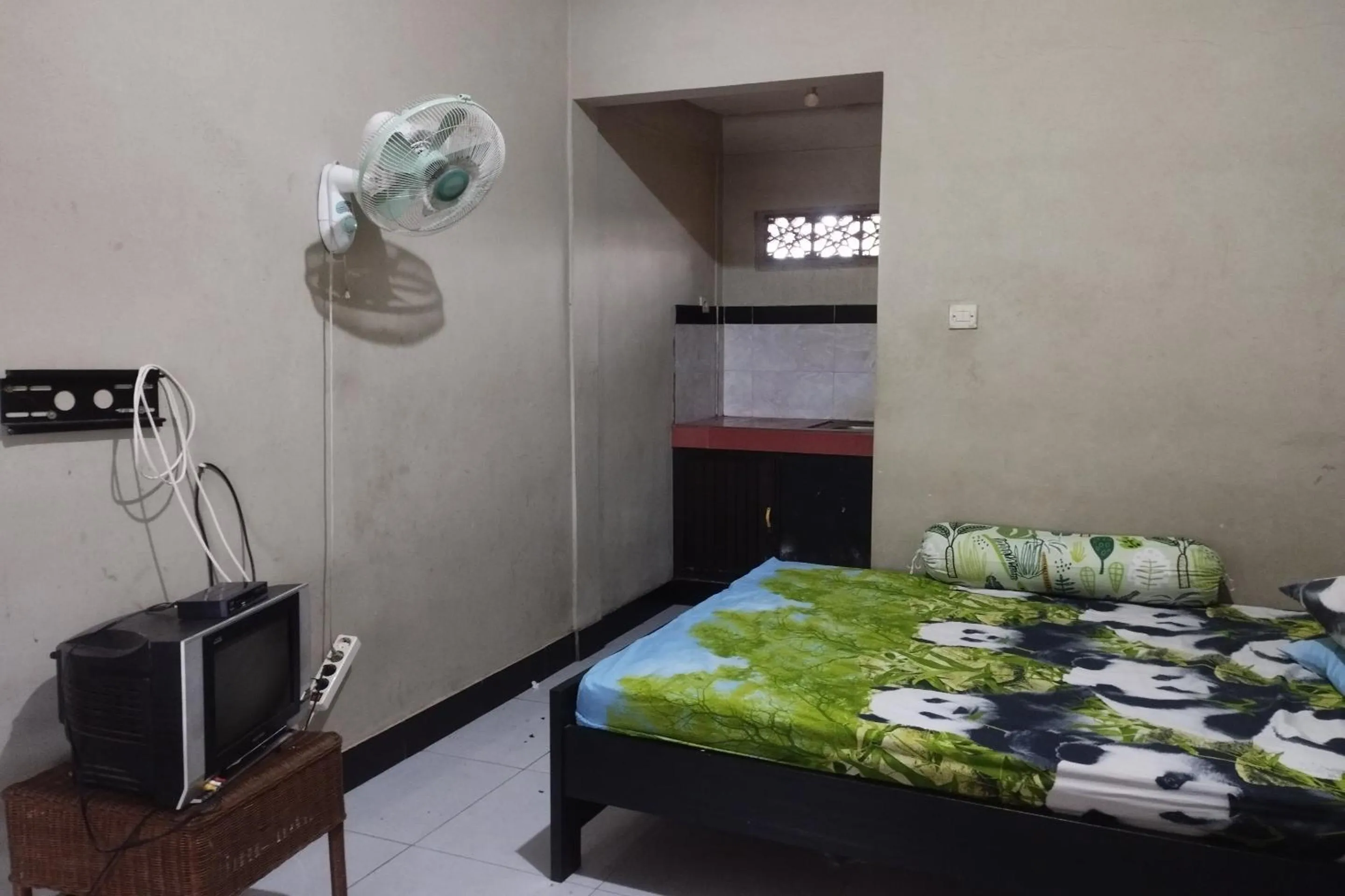 Bedroom, Bed in OYO Life 93403 Penginapan Adinda