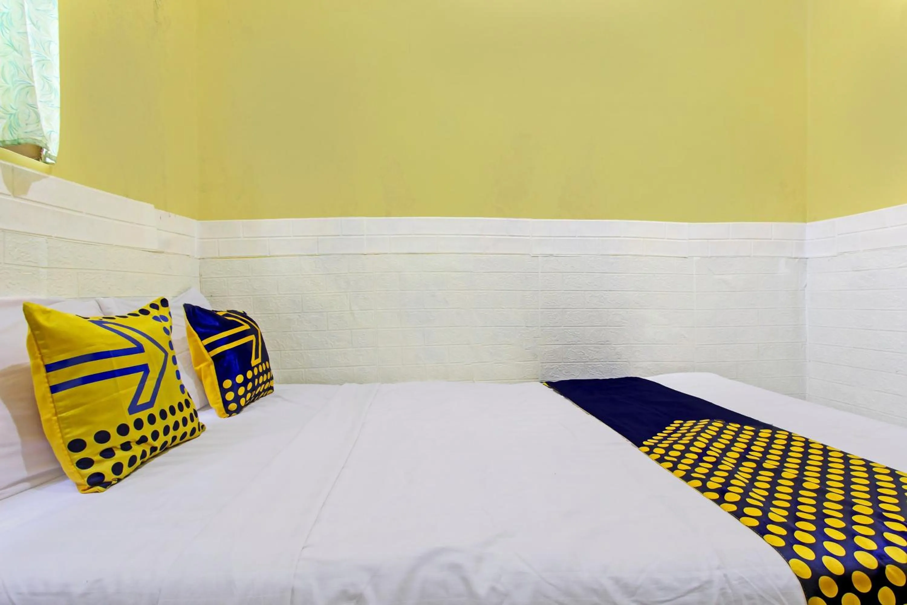 Bedroom, Bed in Hotel O Juan Kostel