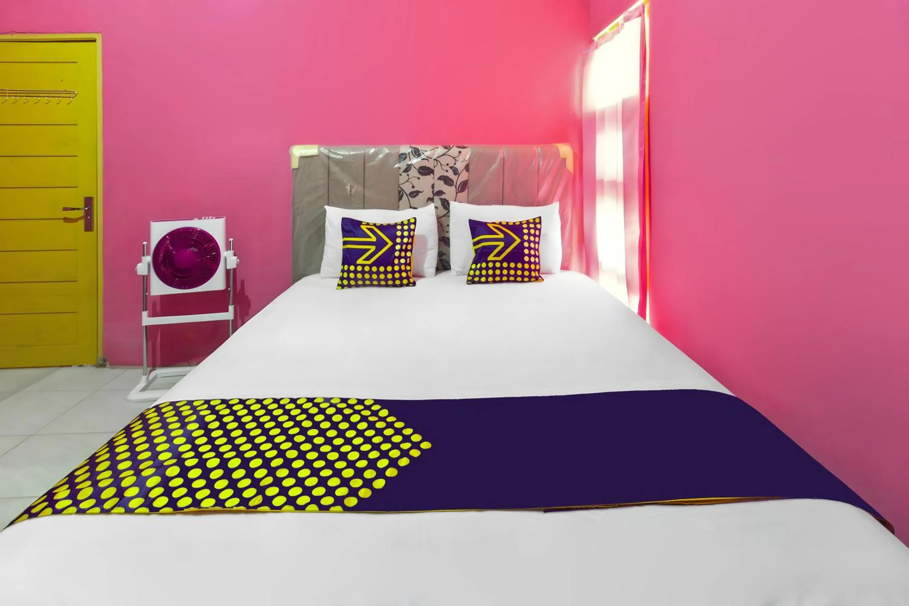 Bedroom, Bed in OYO Life 93405 Montong Are Residence