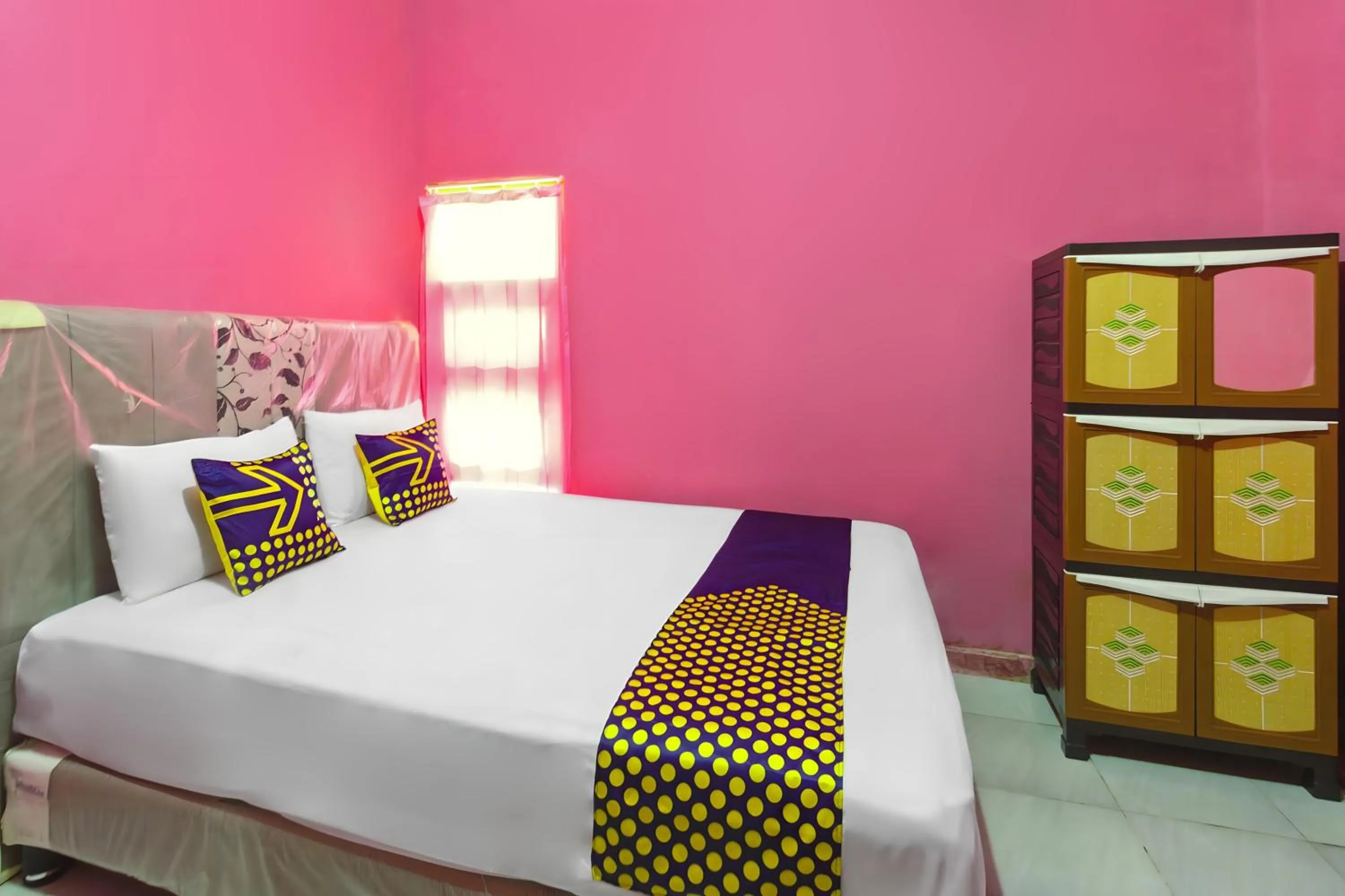 Bedroom, Bed in OYO Life 93405 Montong Are Residence