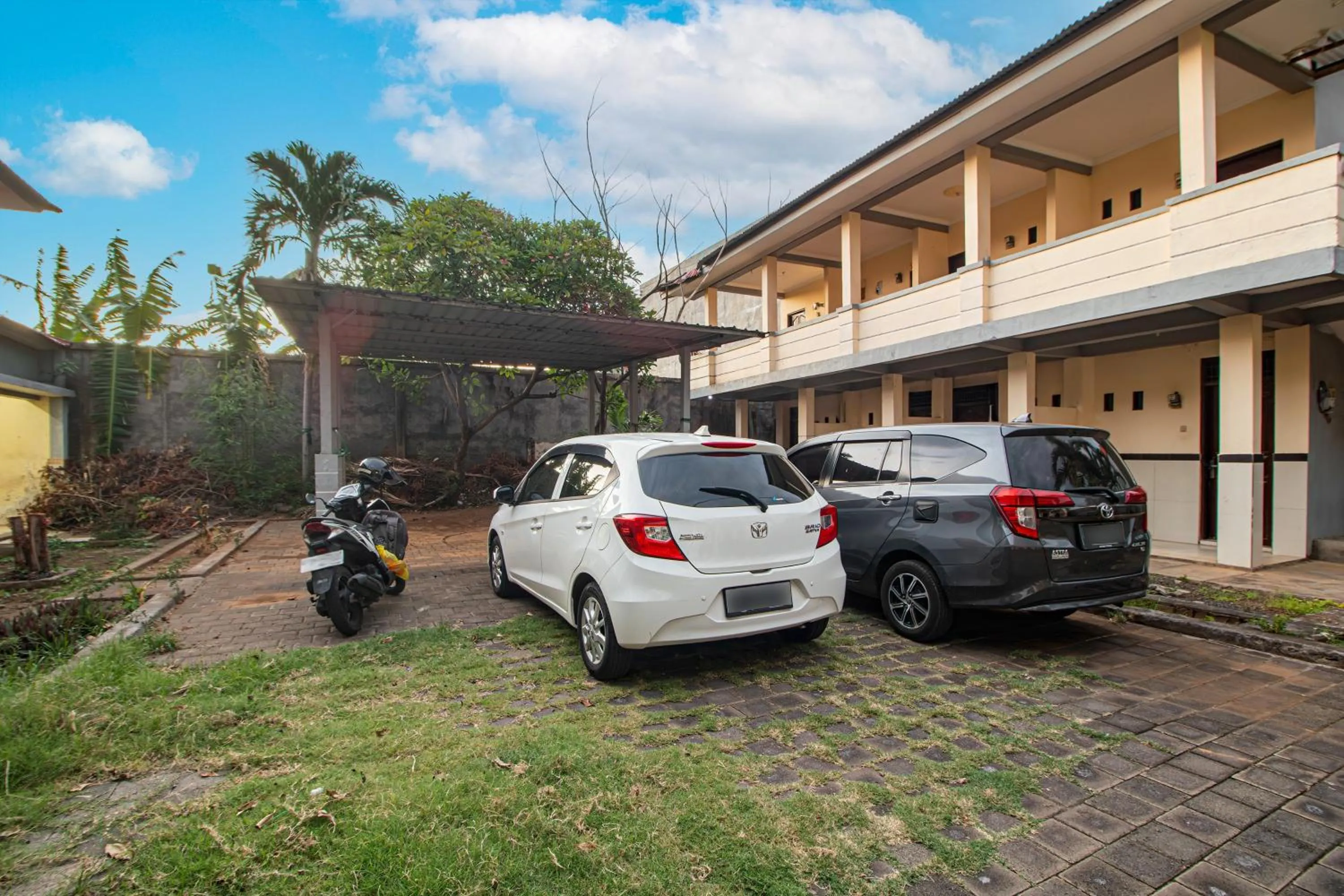 Other in OYO Life 93504 Kost Krisna