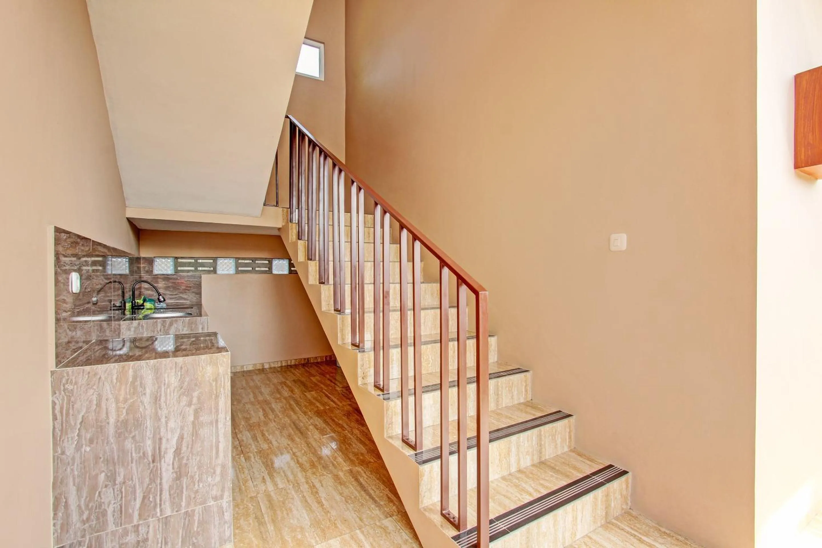 Lobby or reception in OYO Life 93497 Griya Kost Rr