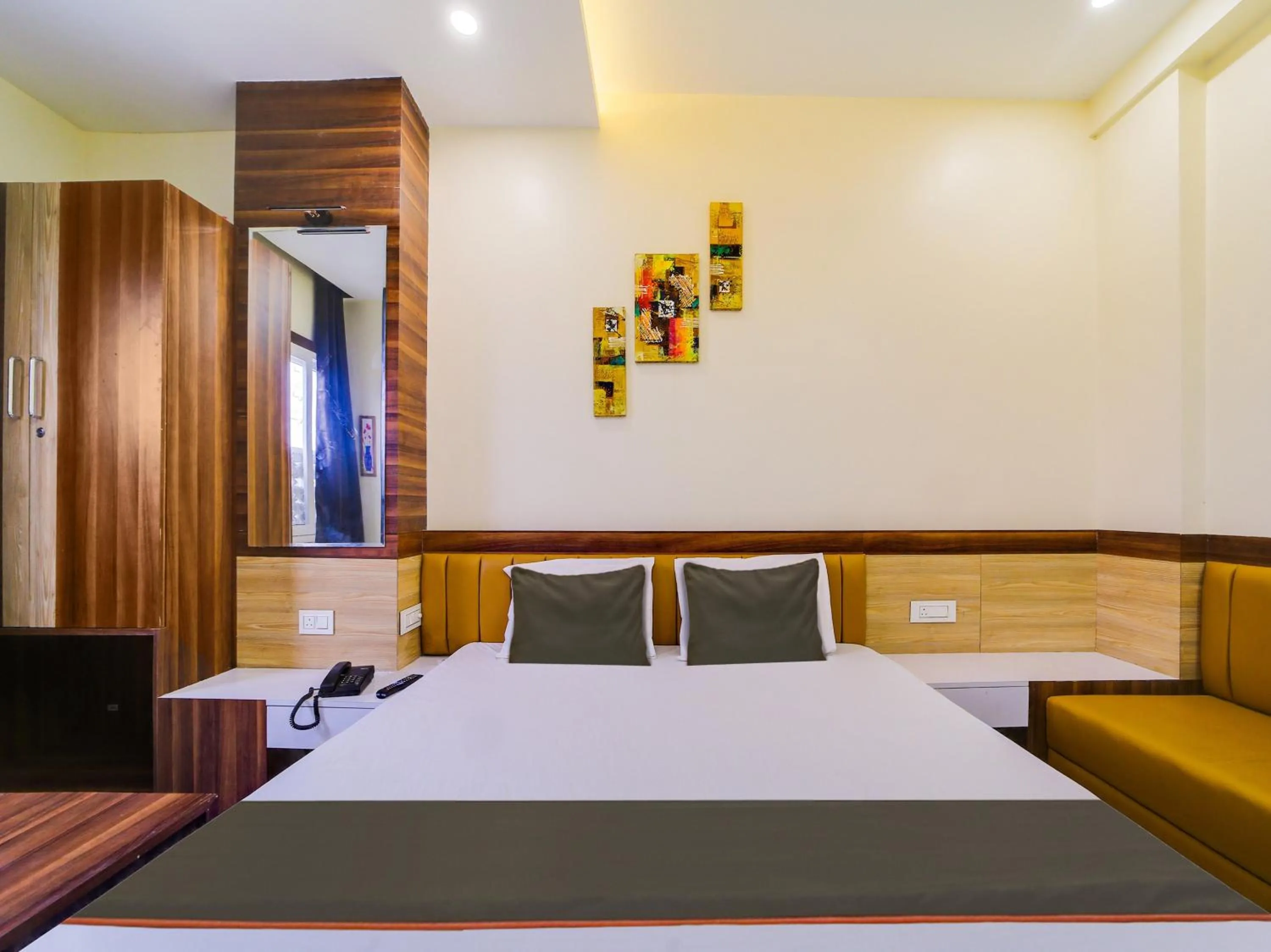 Bedroom, Bed in Hotel O Shyam Paradise