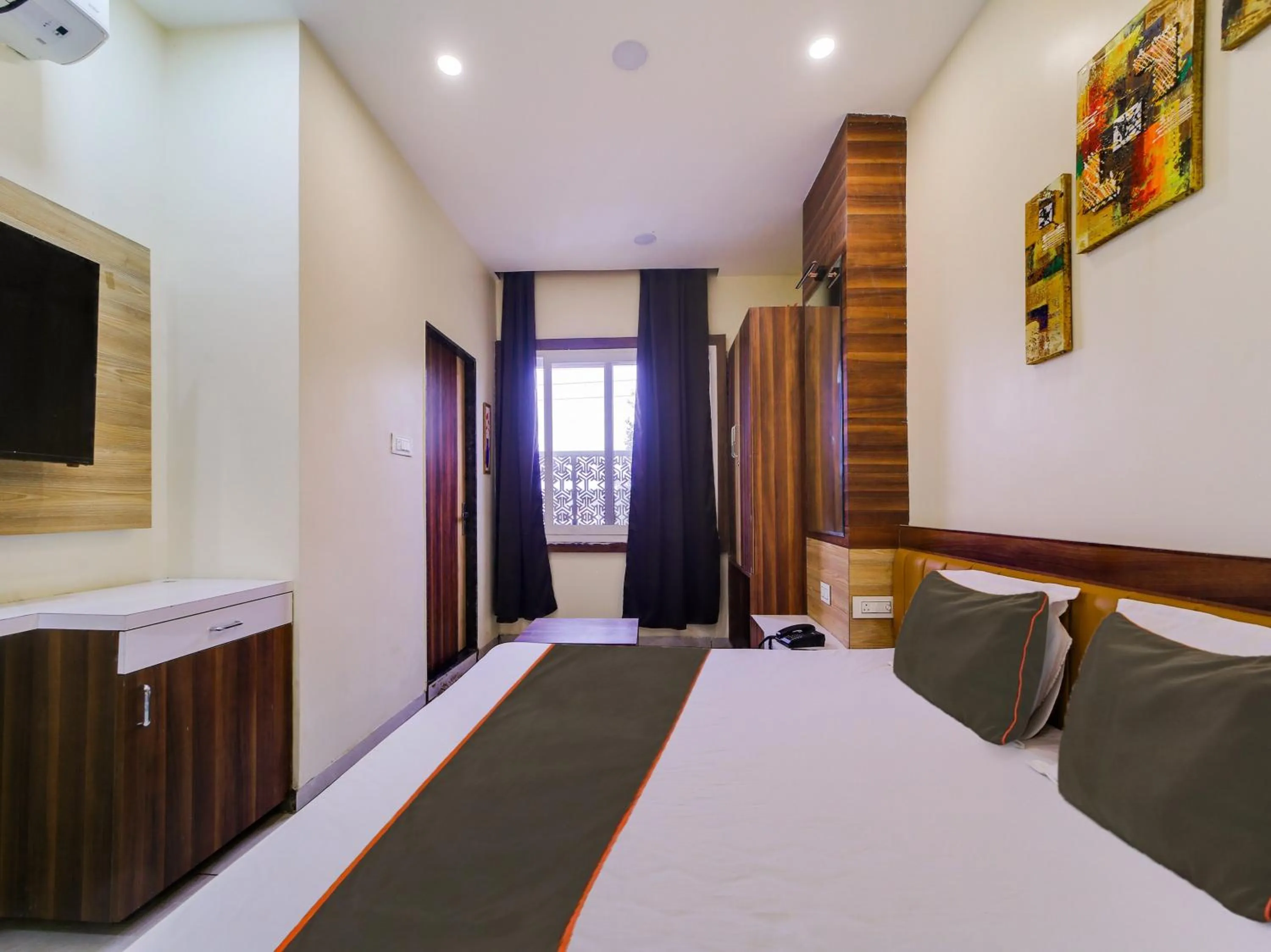 Bedroom, Bed in Hotel O Shyam Paradise