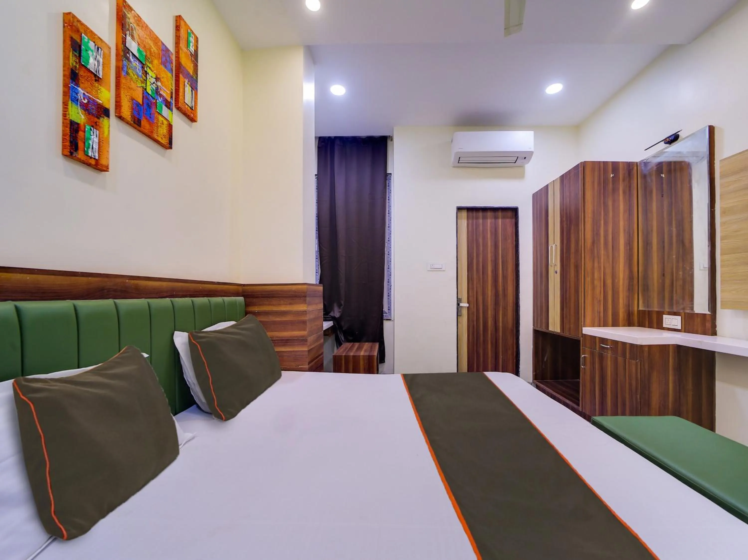 Bedroom, Bed in Hotel O Shyam Paradise