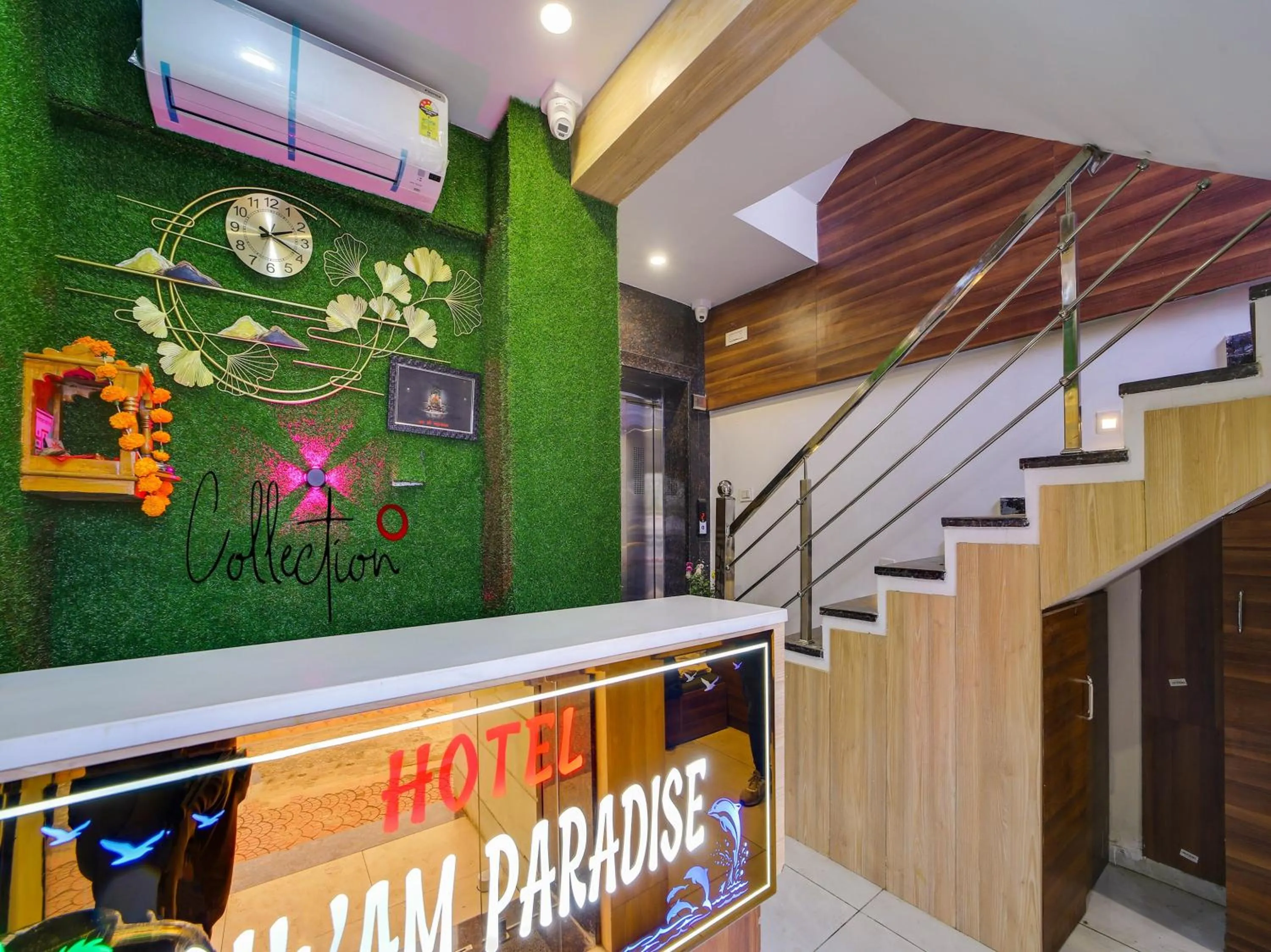 Lobby or reception in Hotel O Shyam Paradise