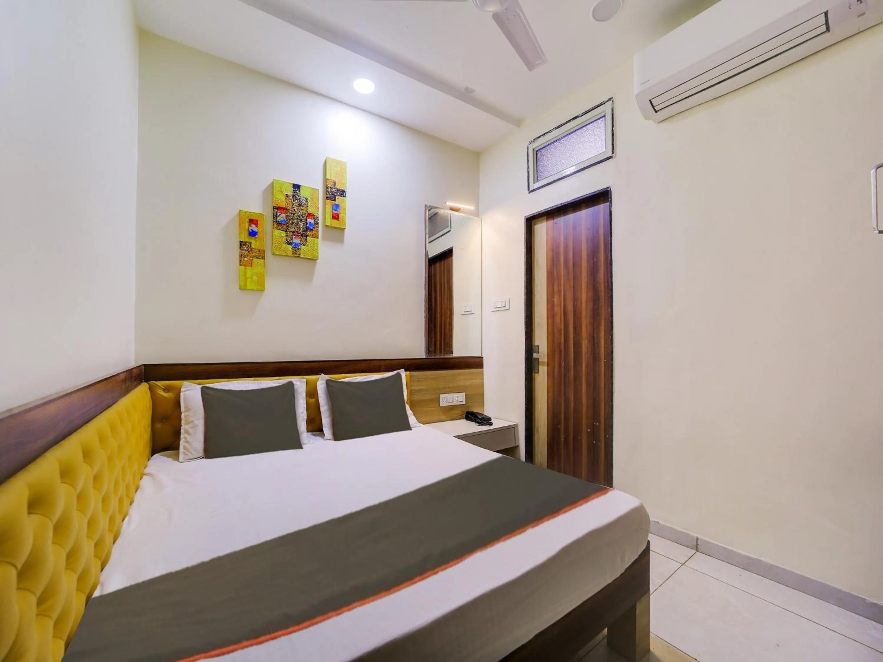 Bedroom, Bed in Hotel O Shyam Paradise