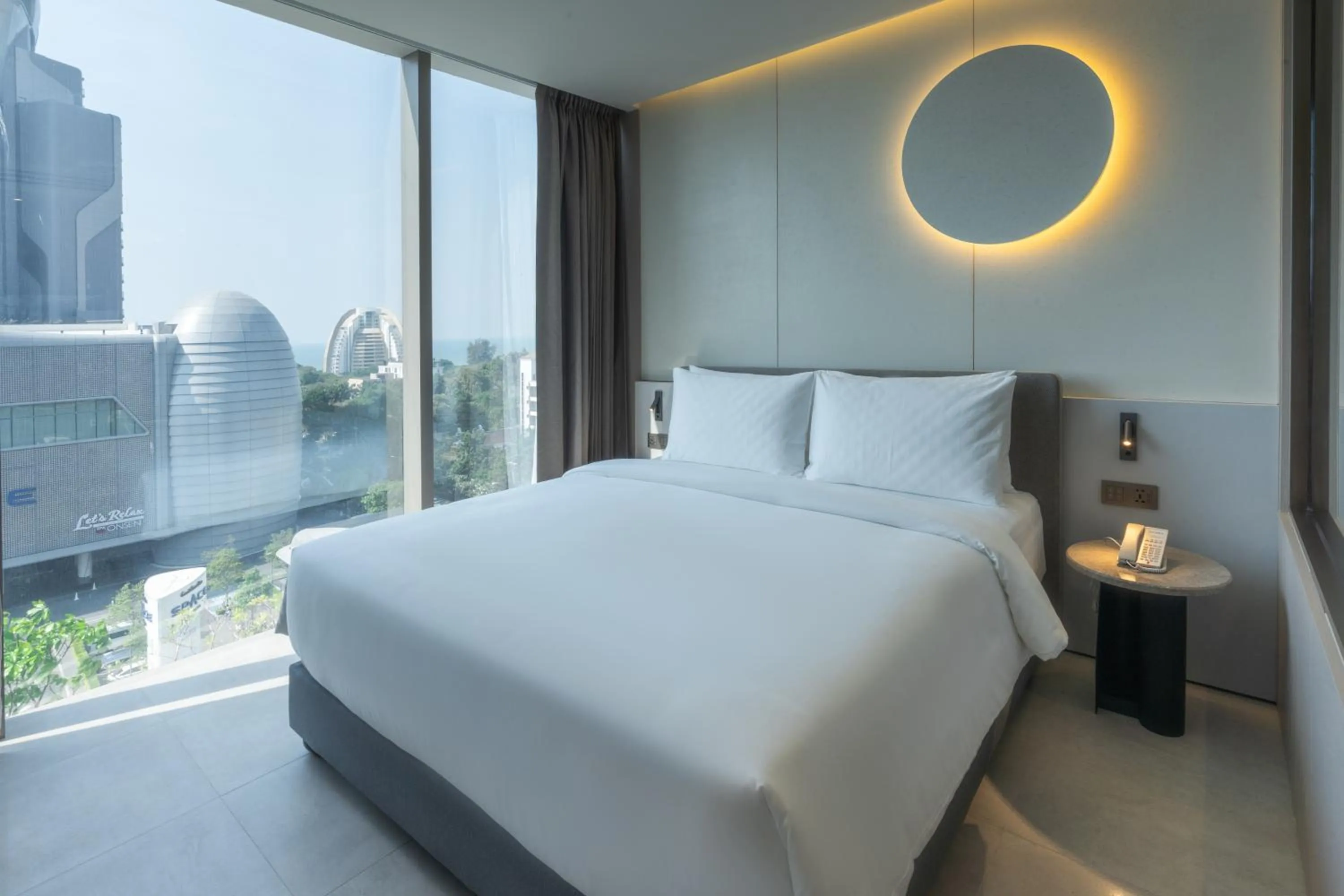 Bedroom, Bed in Akara Hotel Pattaya