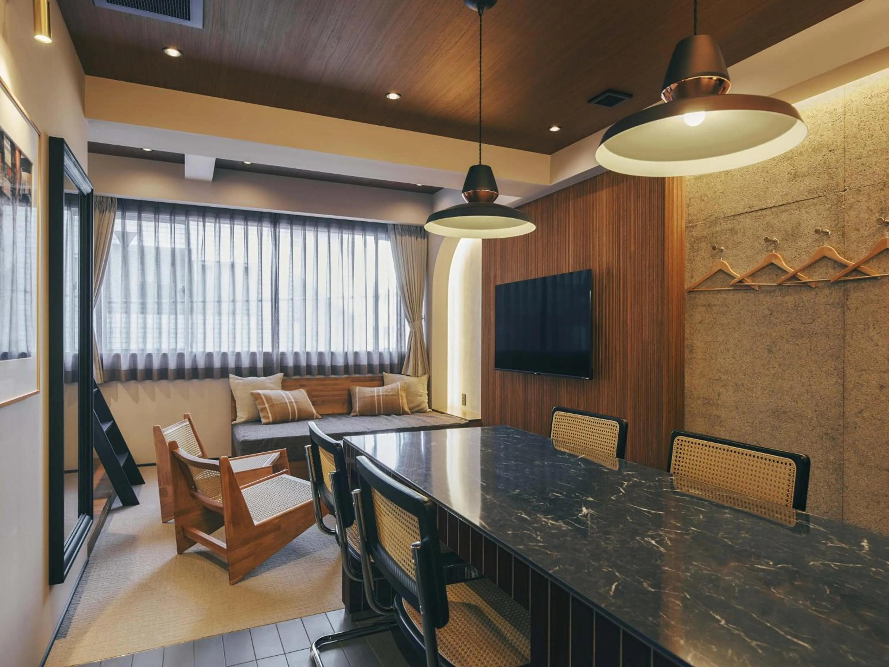 TV and multimedia in illi Mani Shibuya