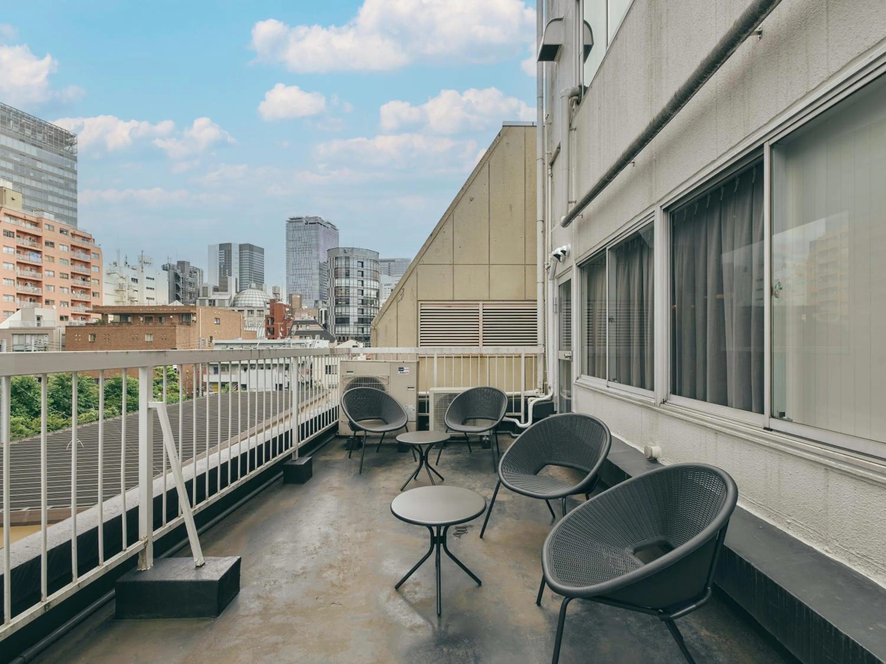 Property building in illi Mani Shibuya
