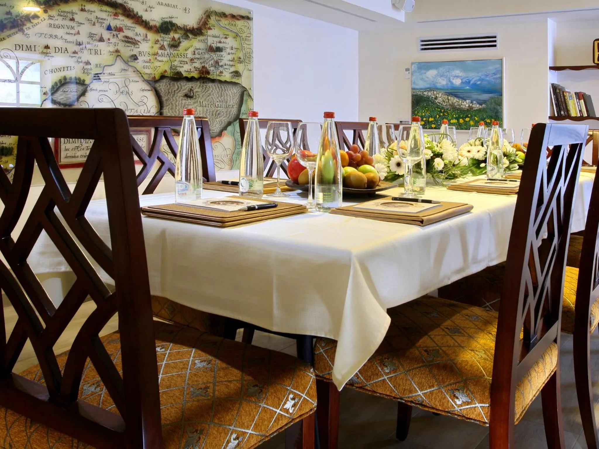 Restaurant/places to eat in Europa 1917