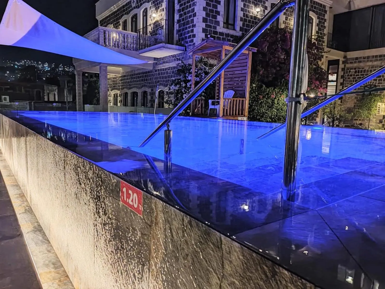 Swimming pool in Europa 1917