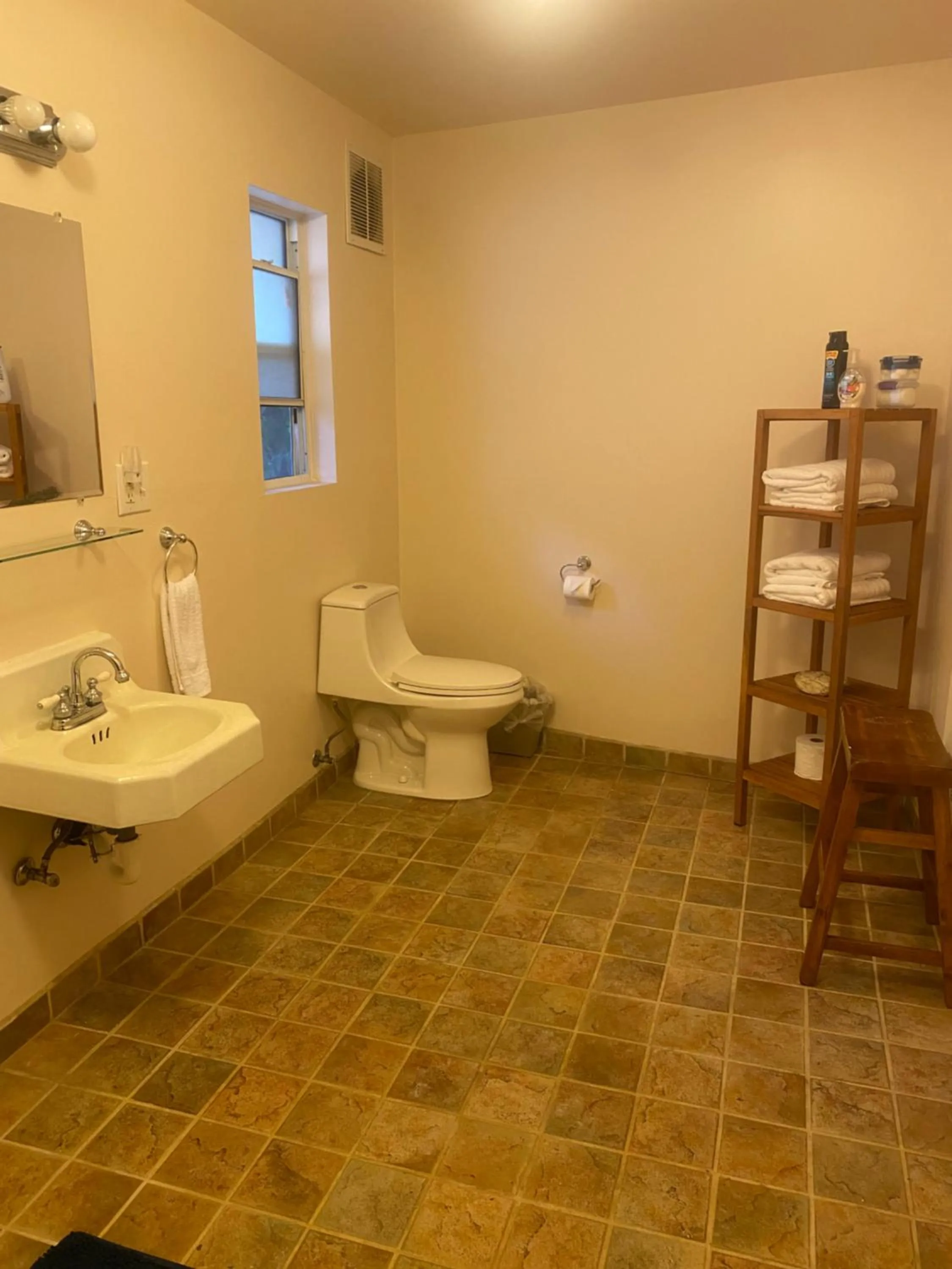 Seven Circles Lodge&Retreat