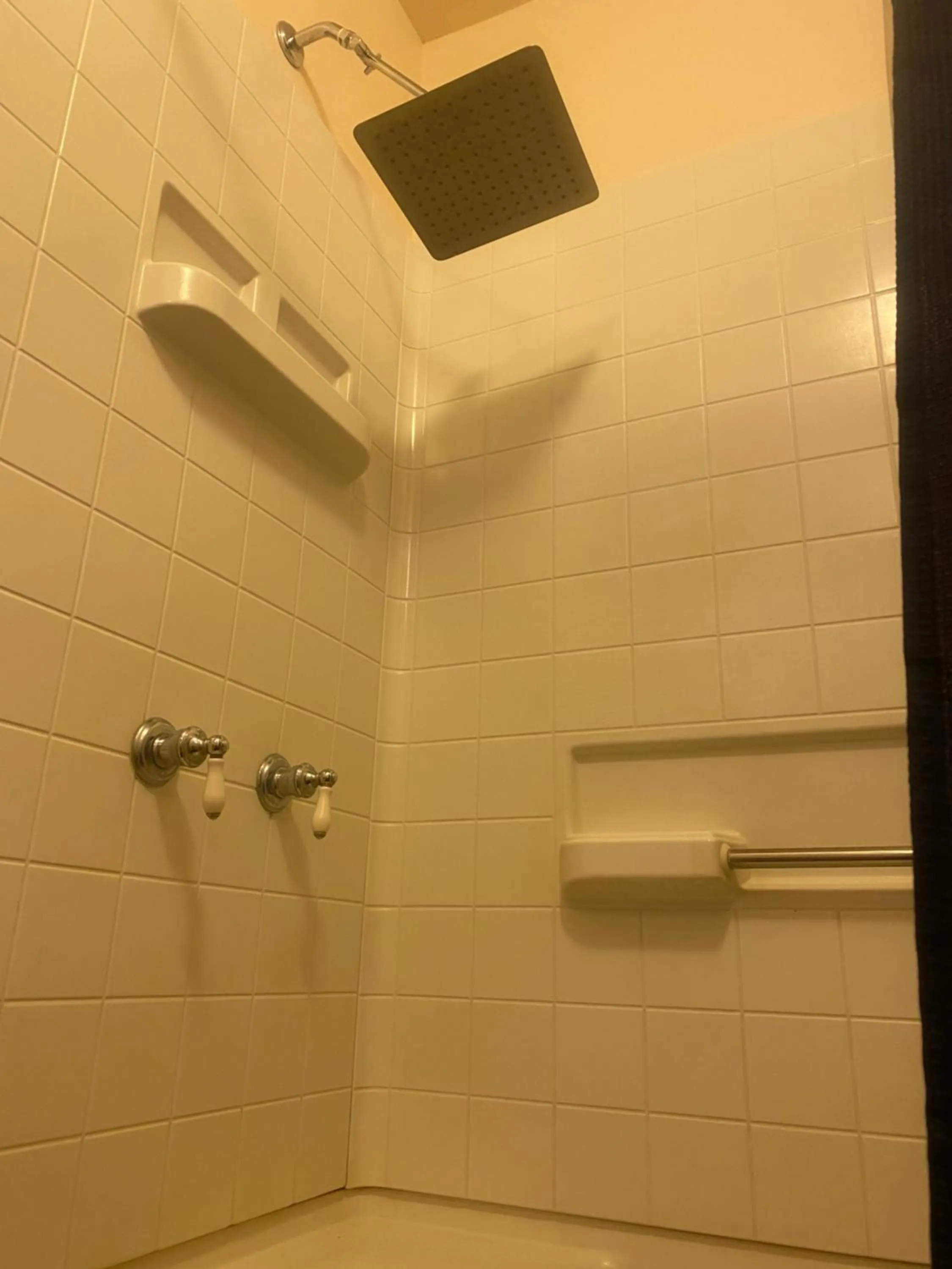 Seven Circles Lodge&Retreat