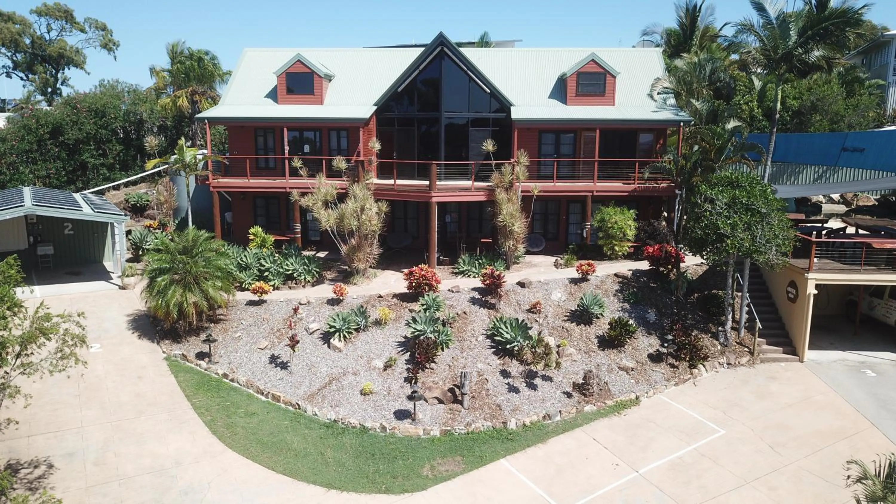 Property building in Escape 1770 Motel - No Kids - NO SMOKING - No Partying