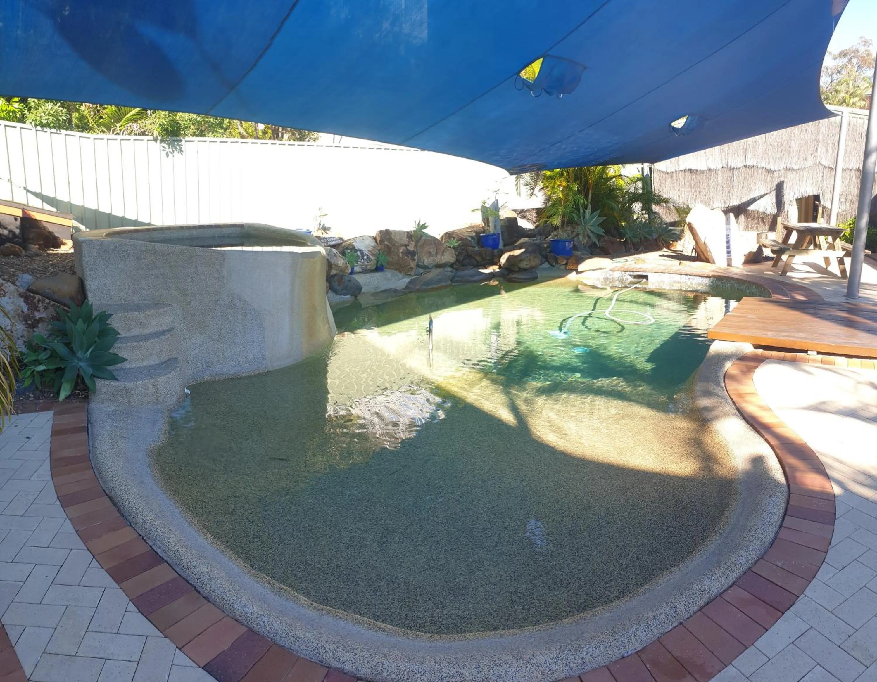 Swimming pool in Escape 1770 Motel - No Kids - NO SMOKING - No Partying