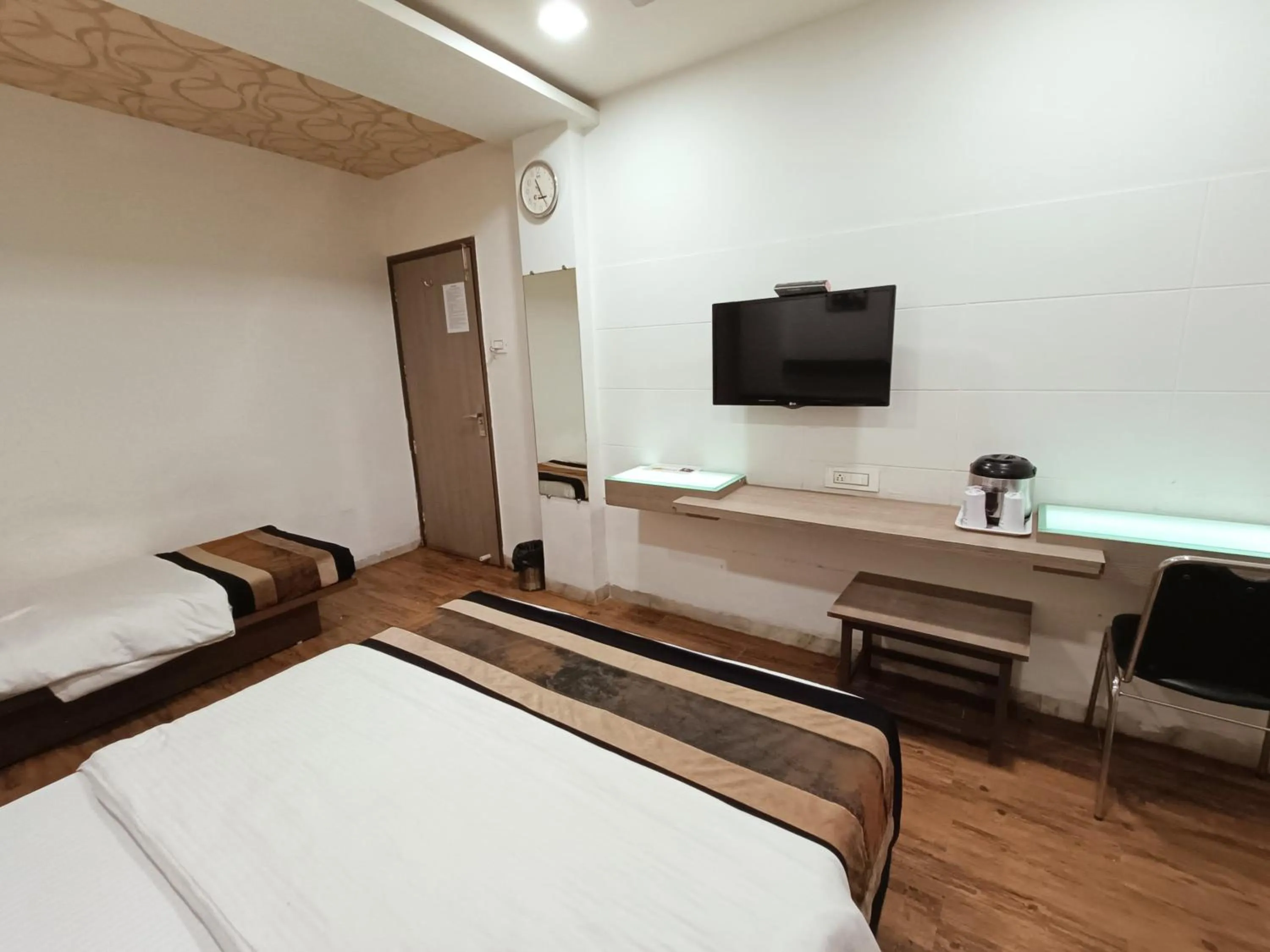 Bedroom, Bed in Hotel City Inn