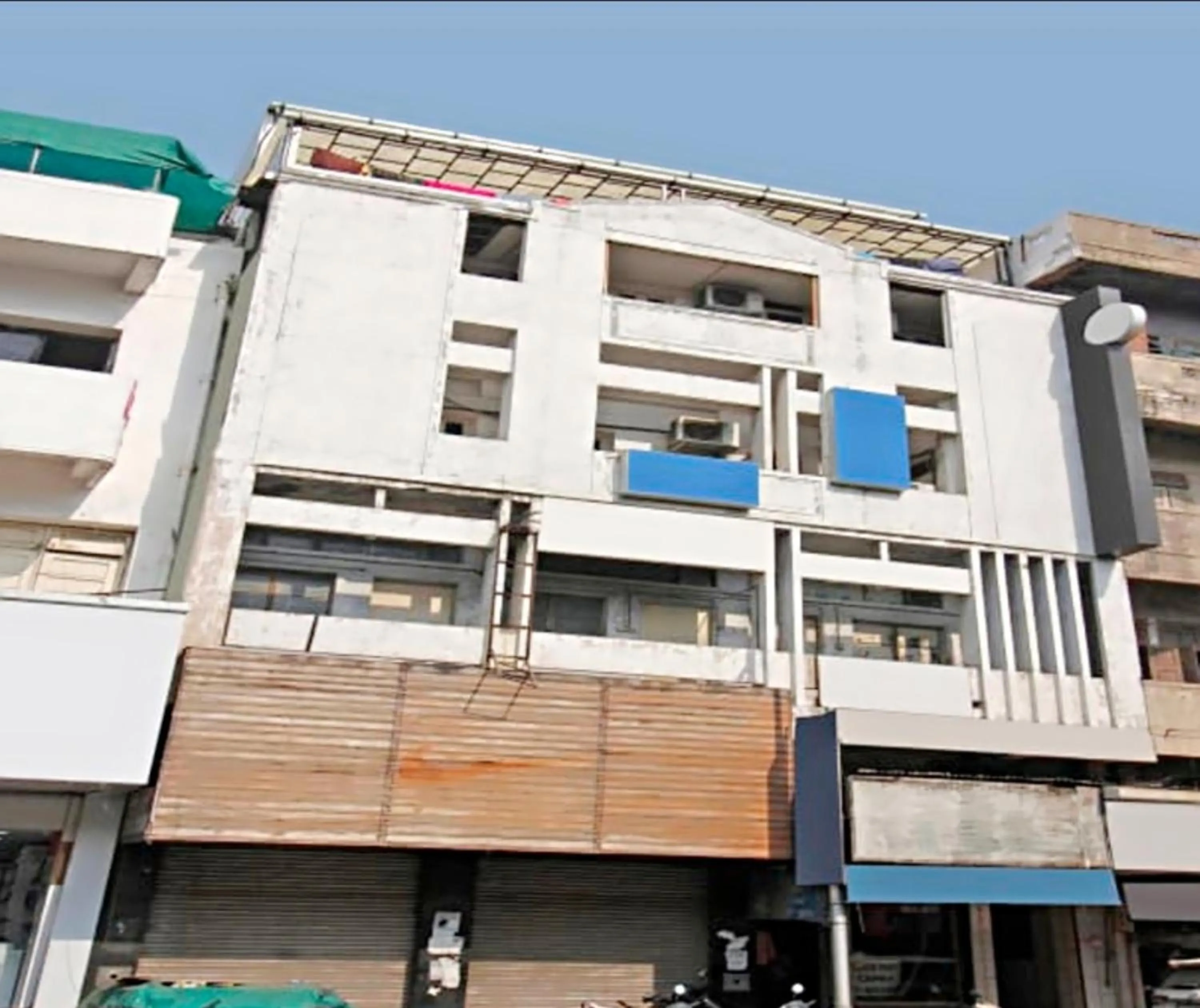 Property building in Hotel City Inn