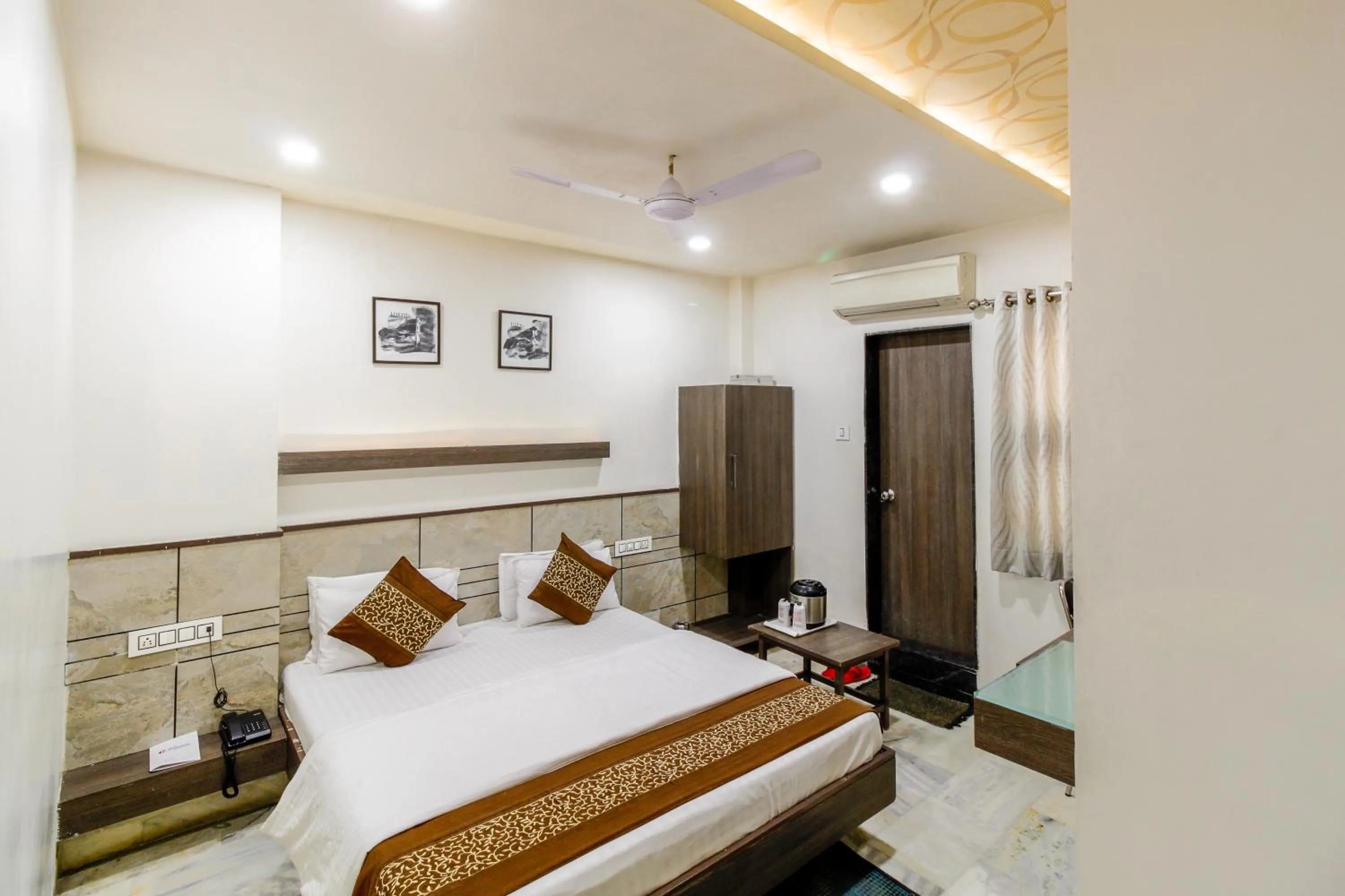 Bed in Hotel City Inn