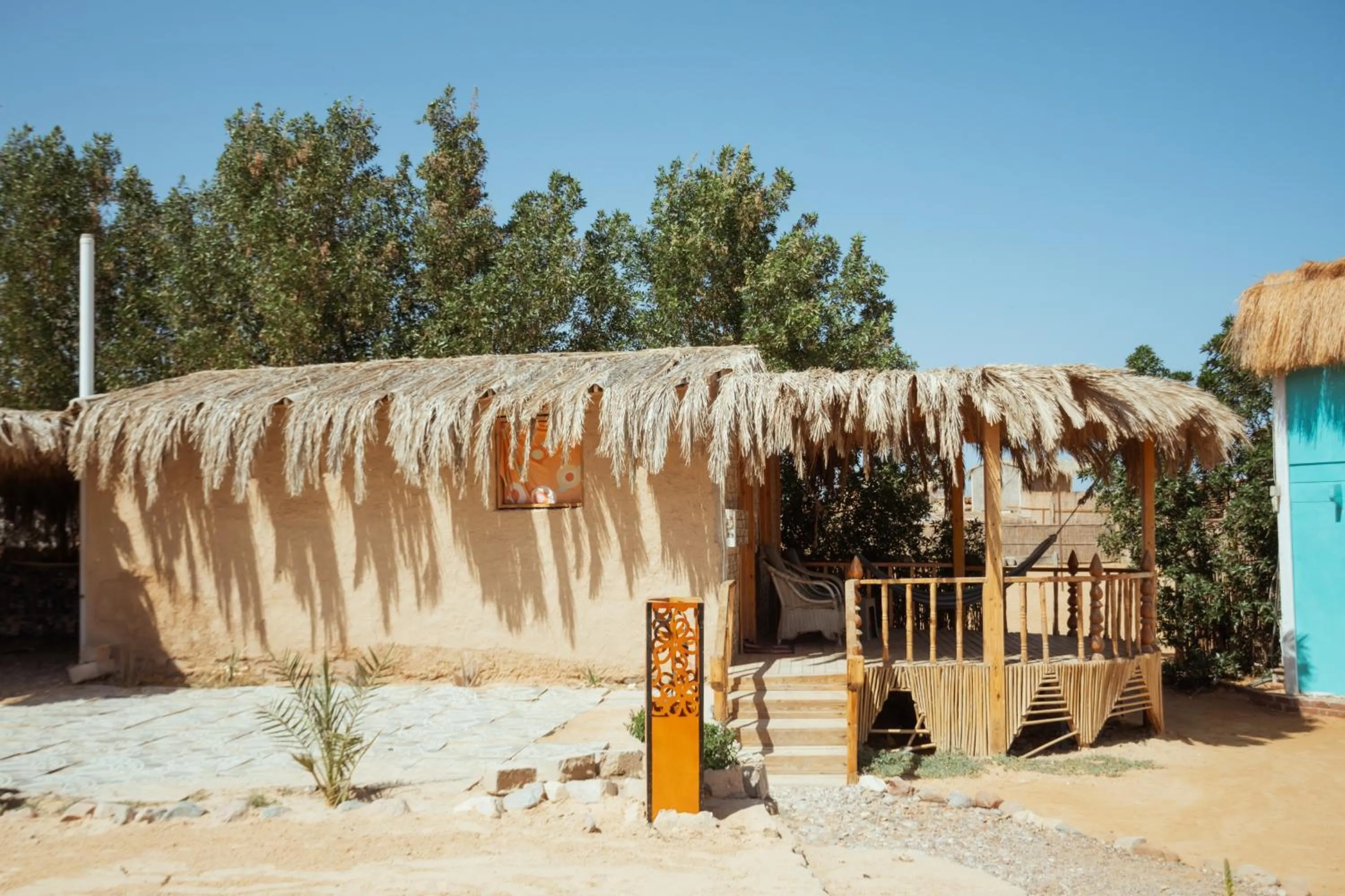 Green Beach Camp & Hotel