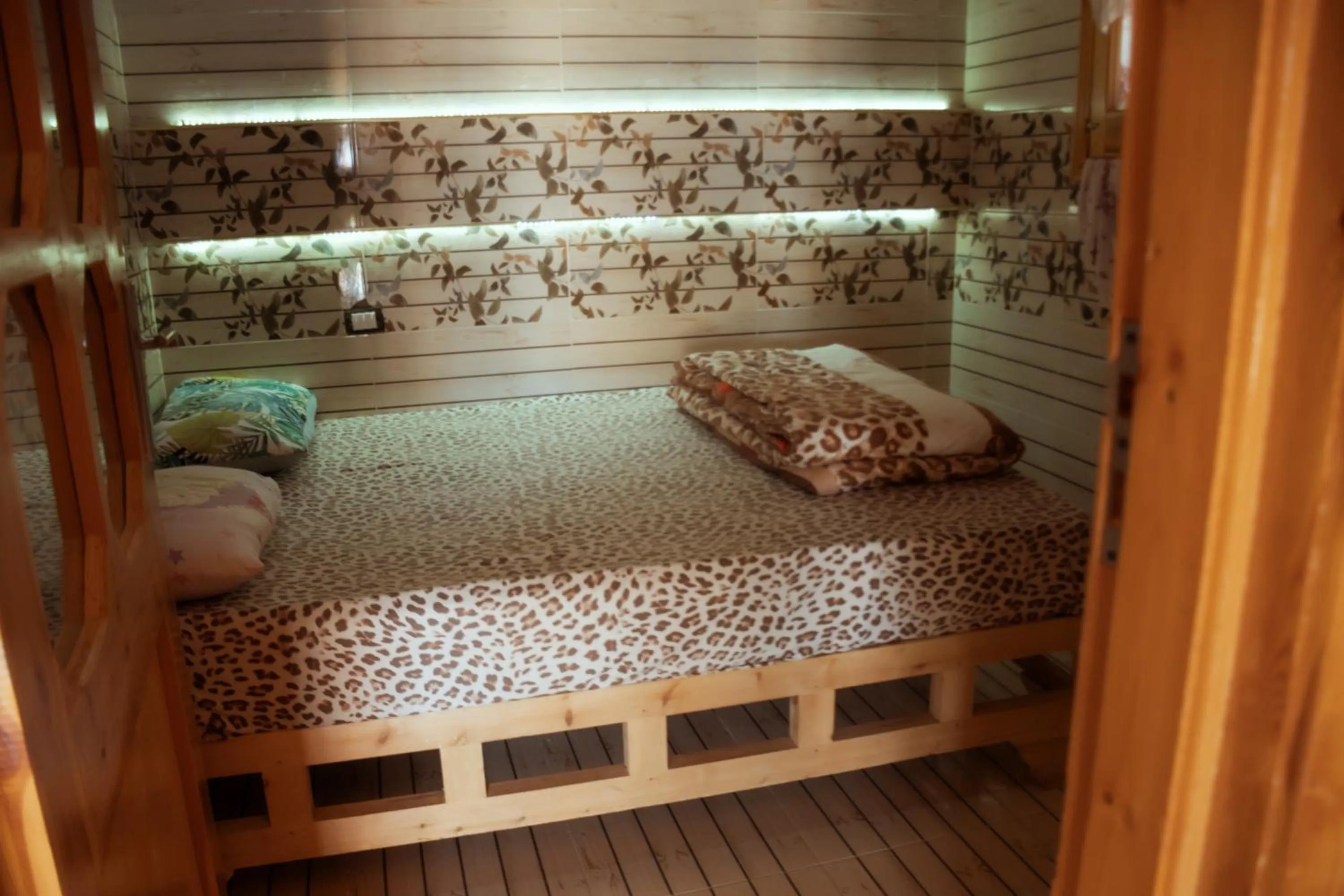 Bed in Green Beach Camp & Hotel