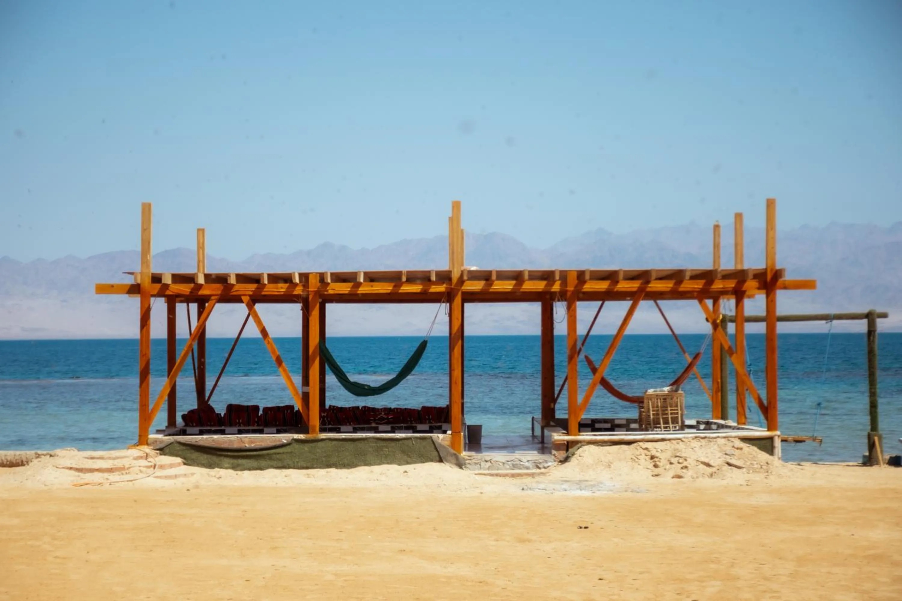 Green Beach Camp & Hotel