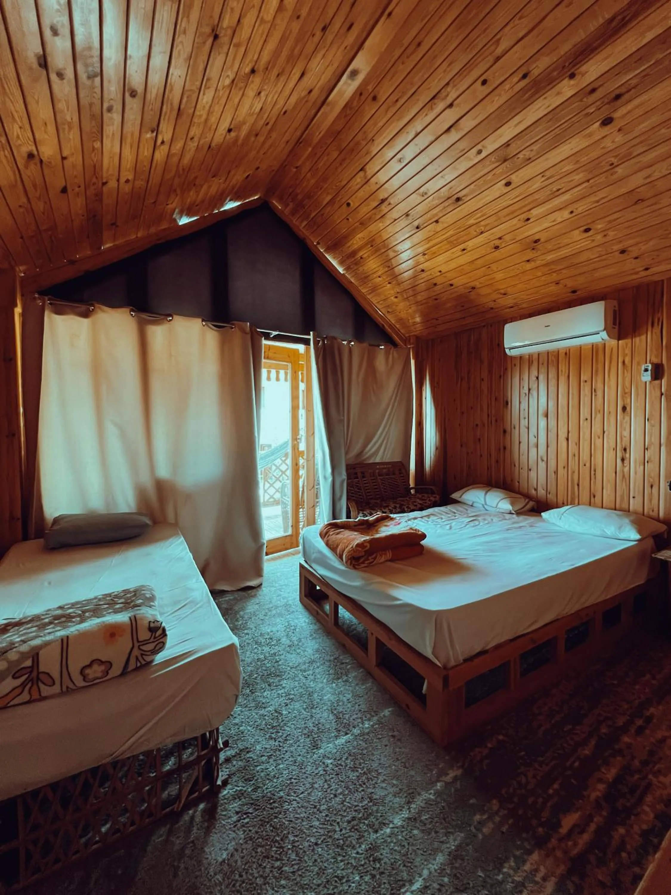 Bed in Green Beach Camp & Hotel