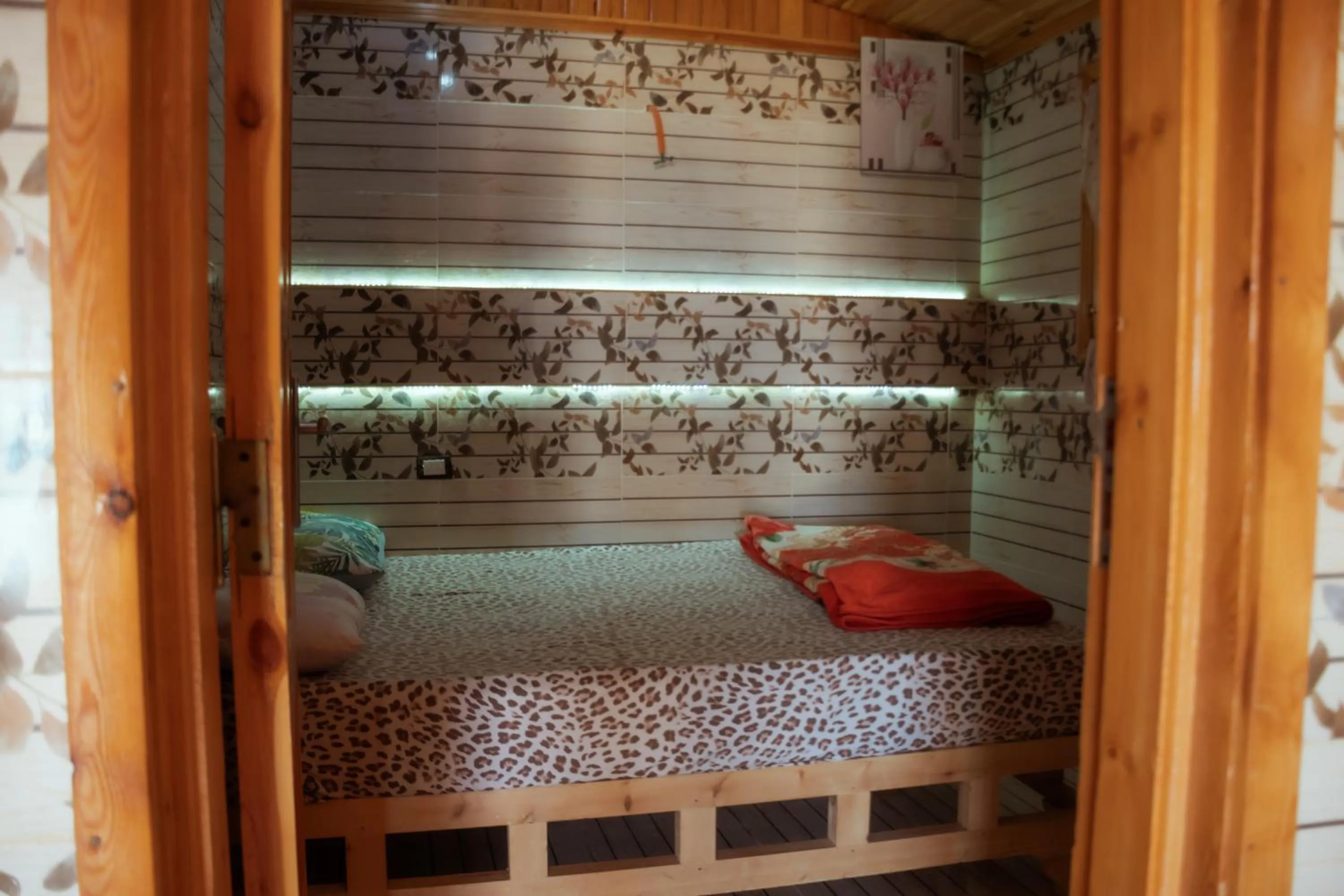 Bed in Green Beach Camp & Hotel