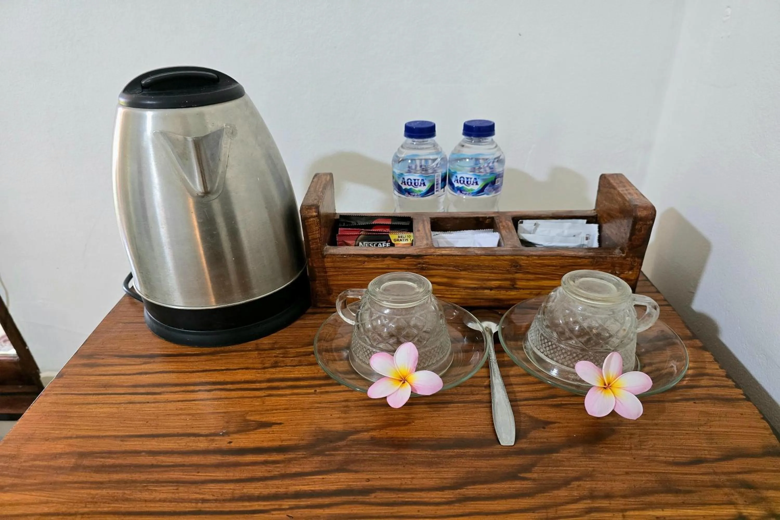 Coffee/tea facilities in Kampung 168