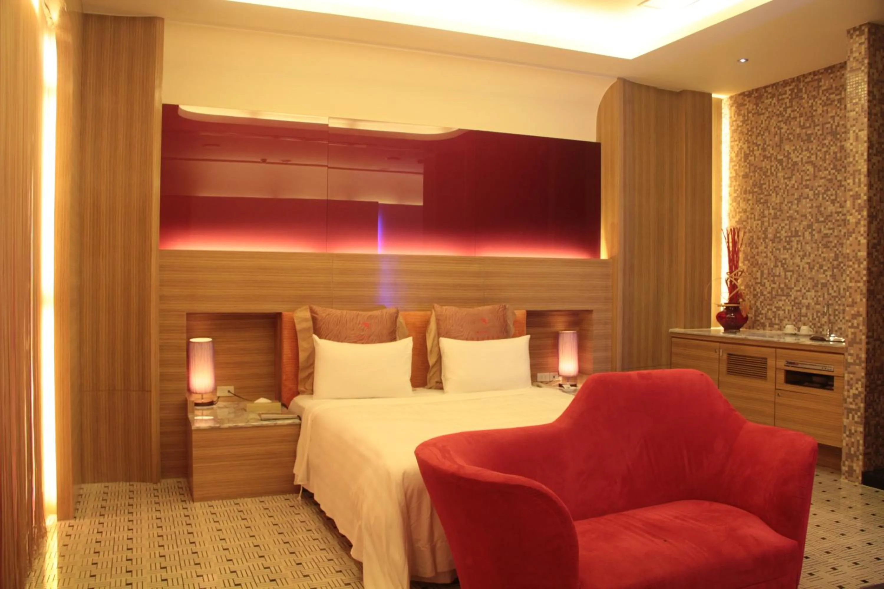 Bed in Madrid Classic Hotel