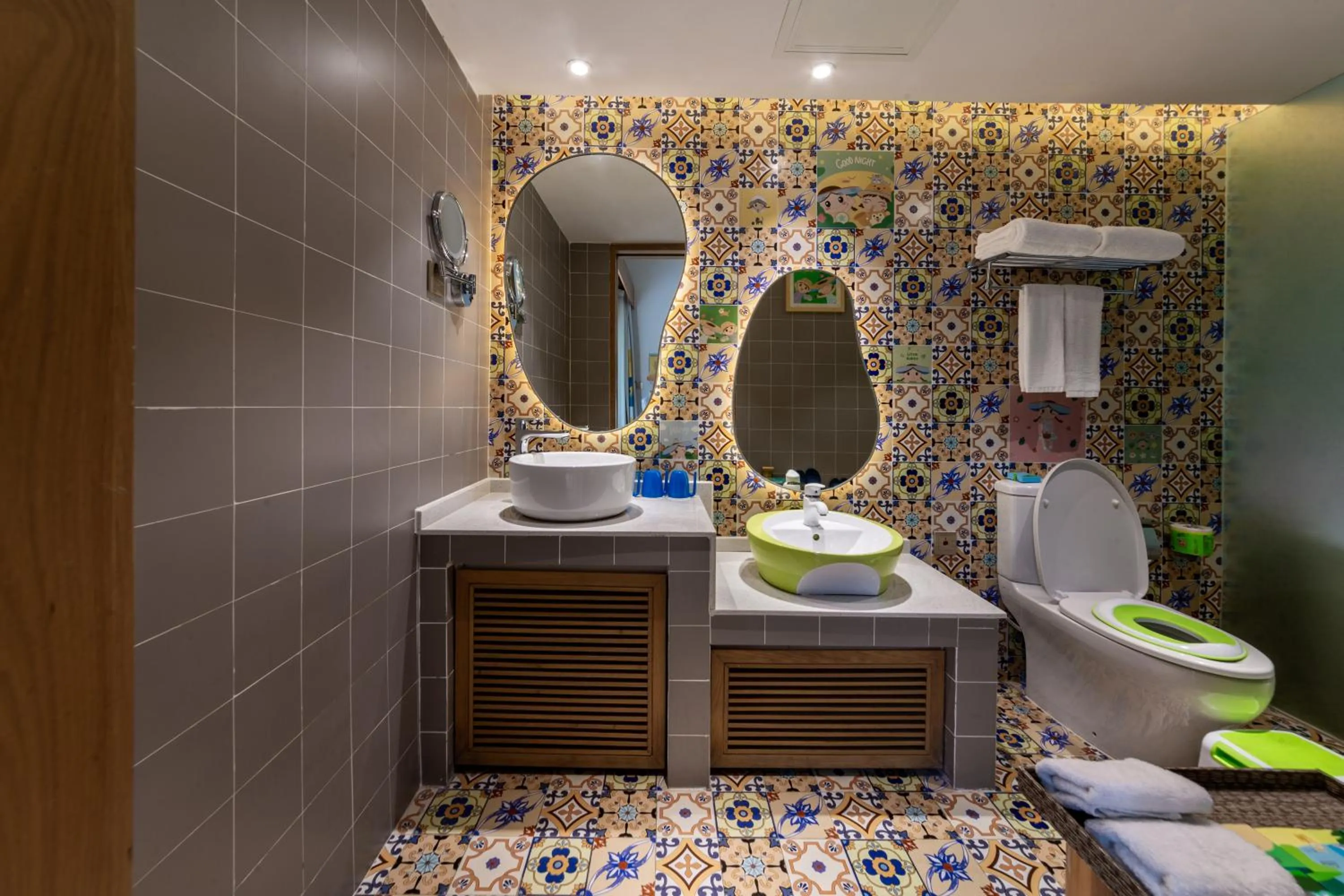 Toilet in Little Hakka Hotel