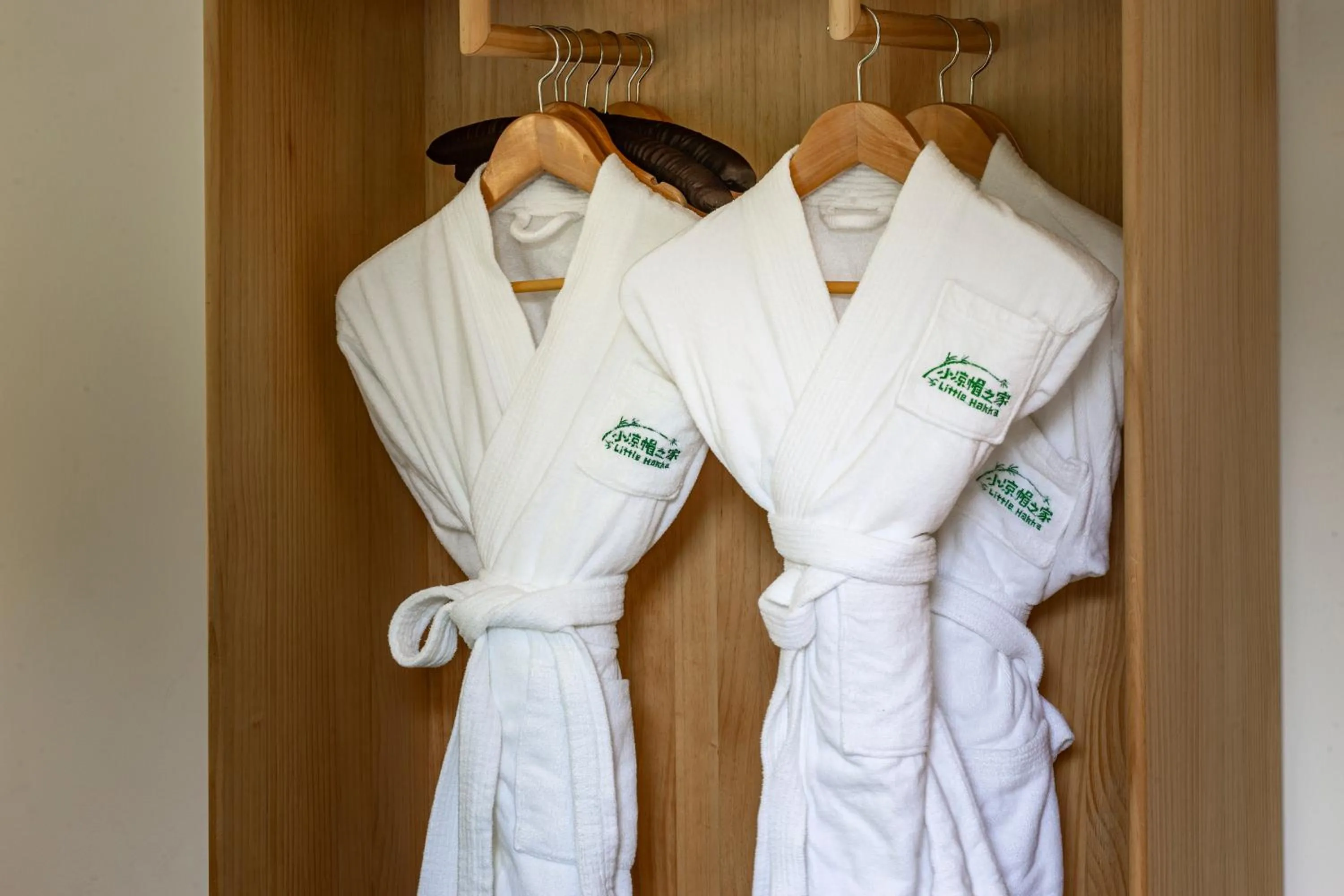 wardrobe in Little Hakka Hotel