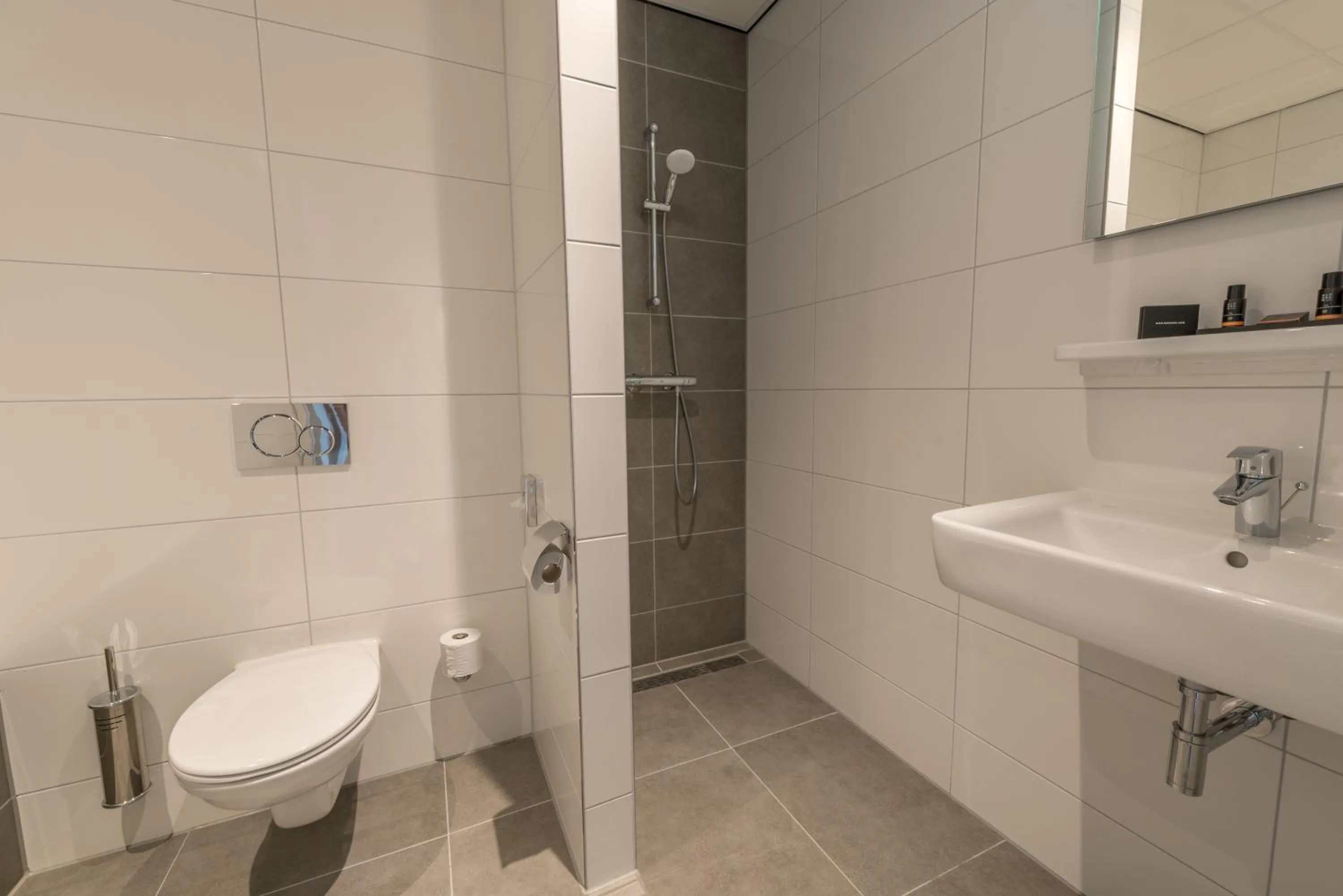 Shower in Van der Valk Texel - De Koog
