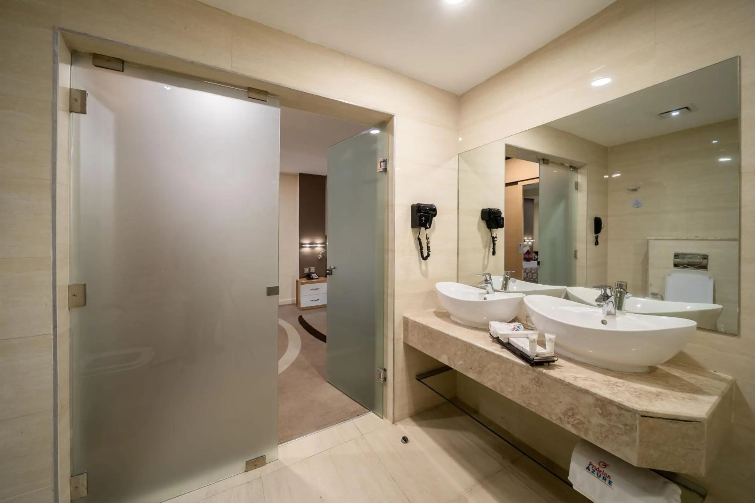 Shower in PrideInn Azure Hotel Nairobi Westlands