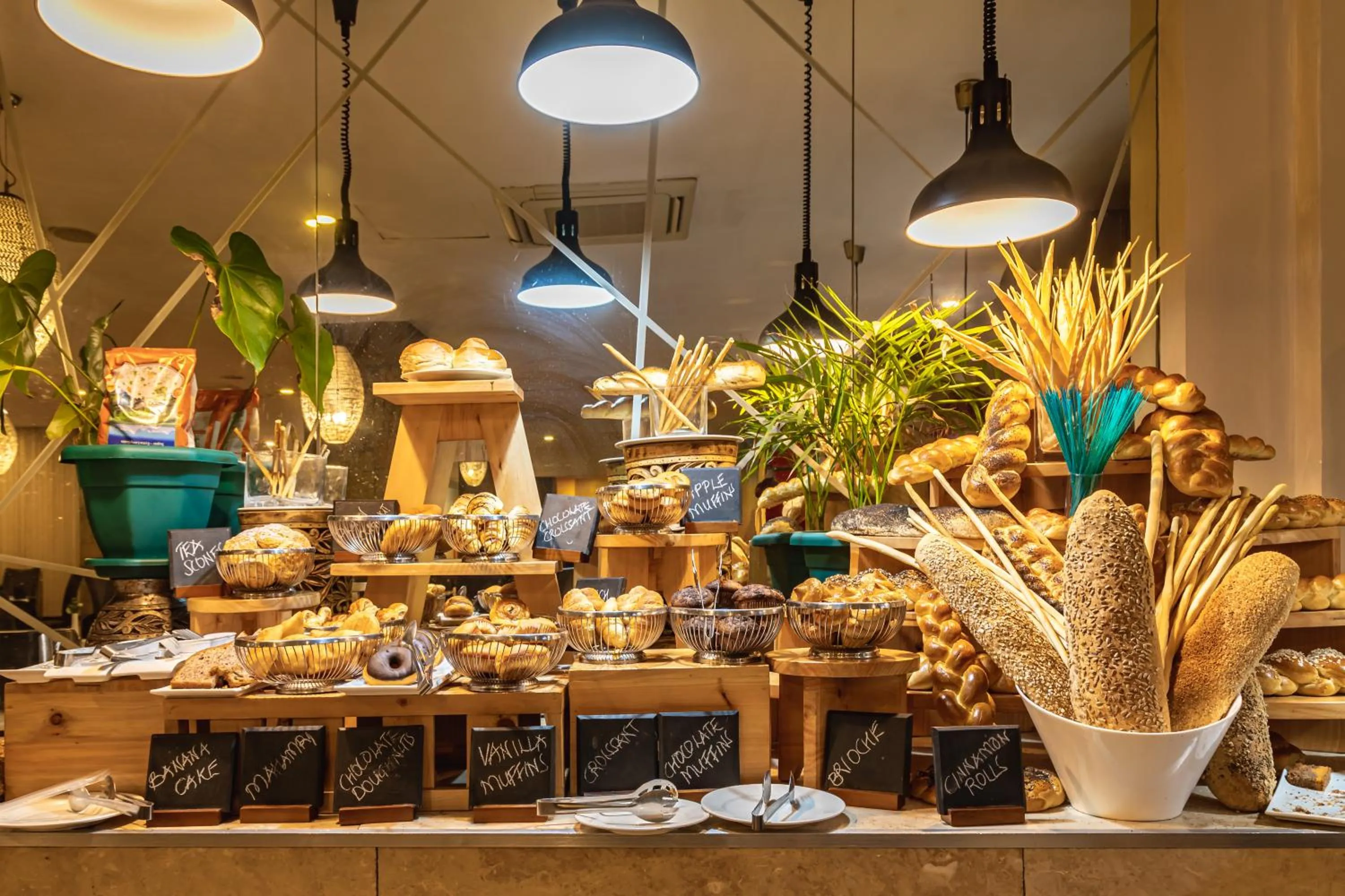 Food and drinks in PrideInn Azure Hotel Nairobi Westlands