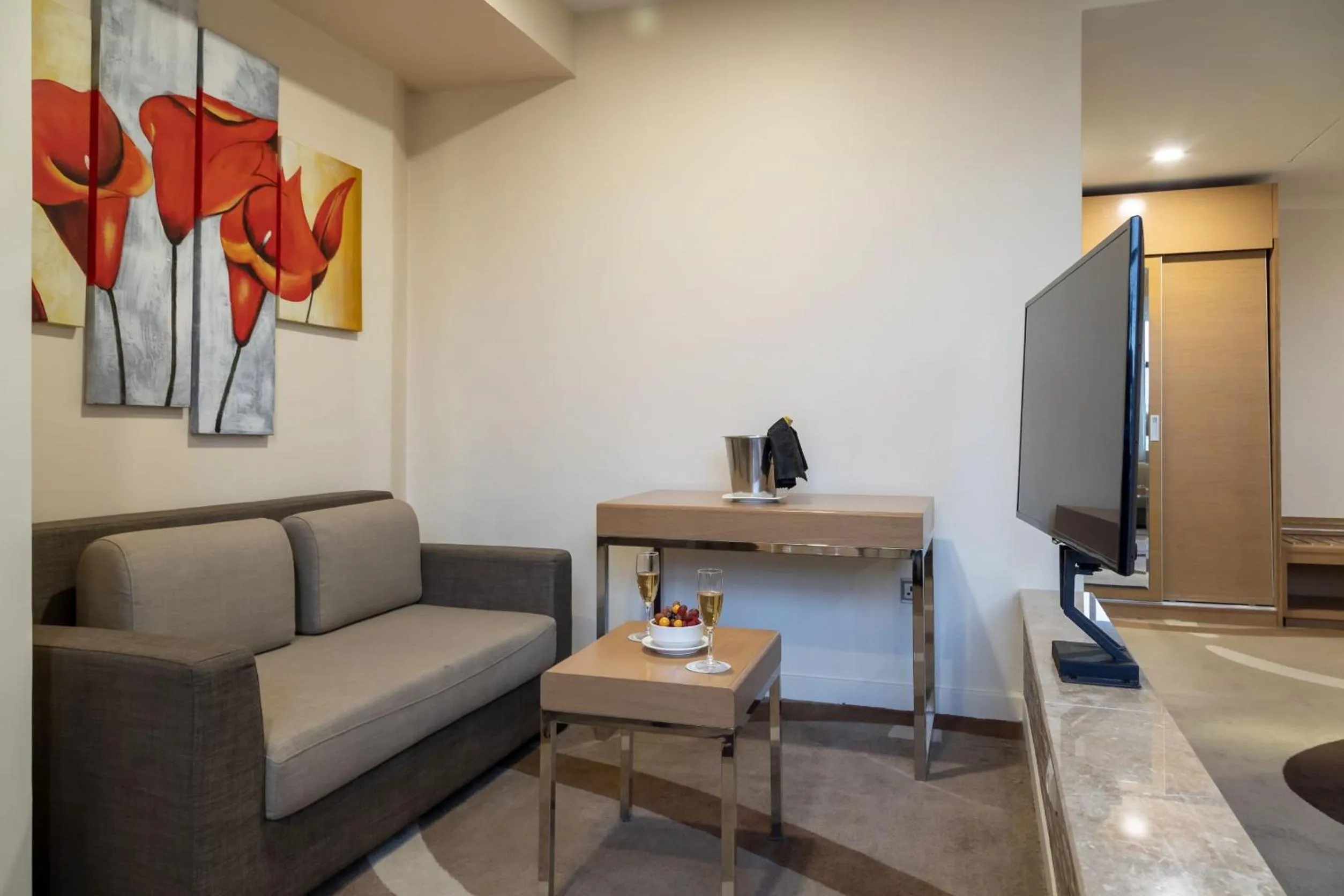 TV and multimedia in PrideInn Azure Hotel Nairobi Westlands