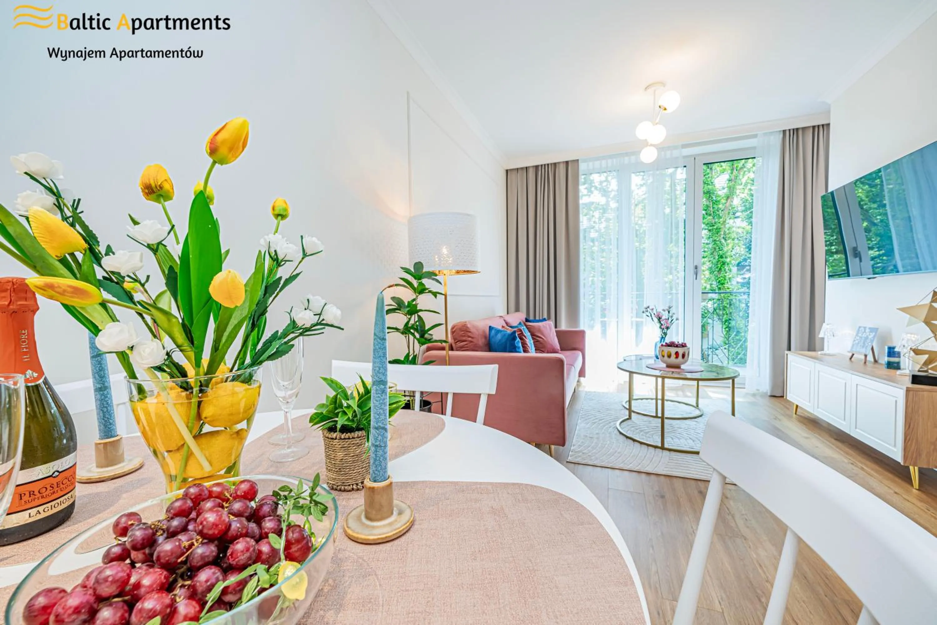 TV and multimedia in Seaside Garden Apartments & Wellness by Baltic Apartments