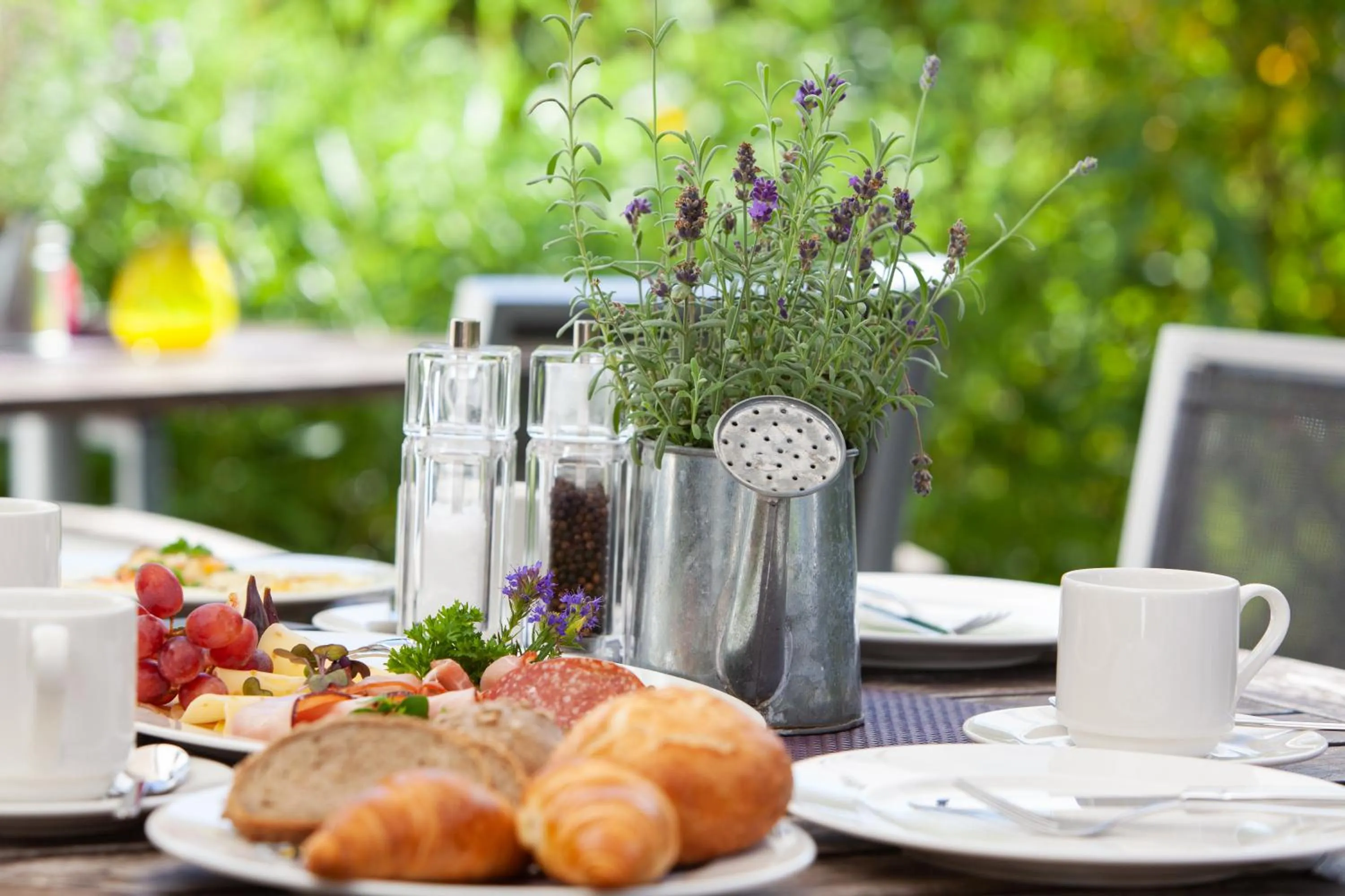 Food and drinks in Weinhotel Restaurant Klostermühle