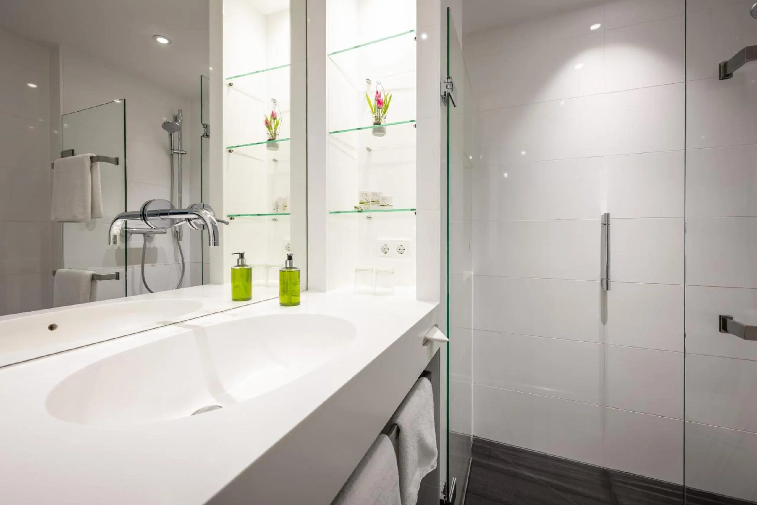 Bathroom in Weinhotel Restaurant Klostermühle