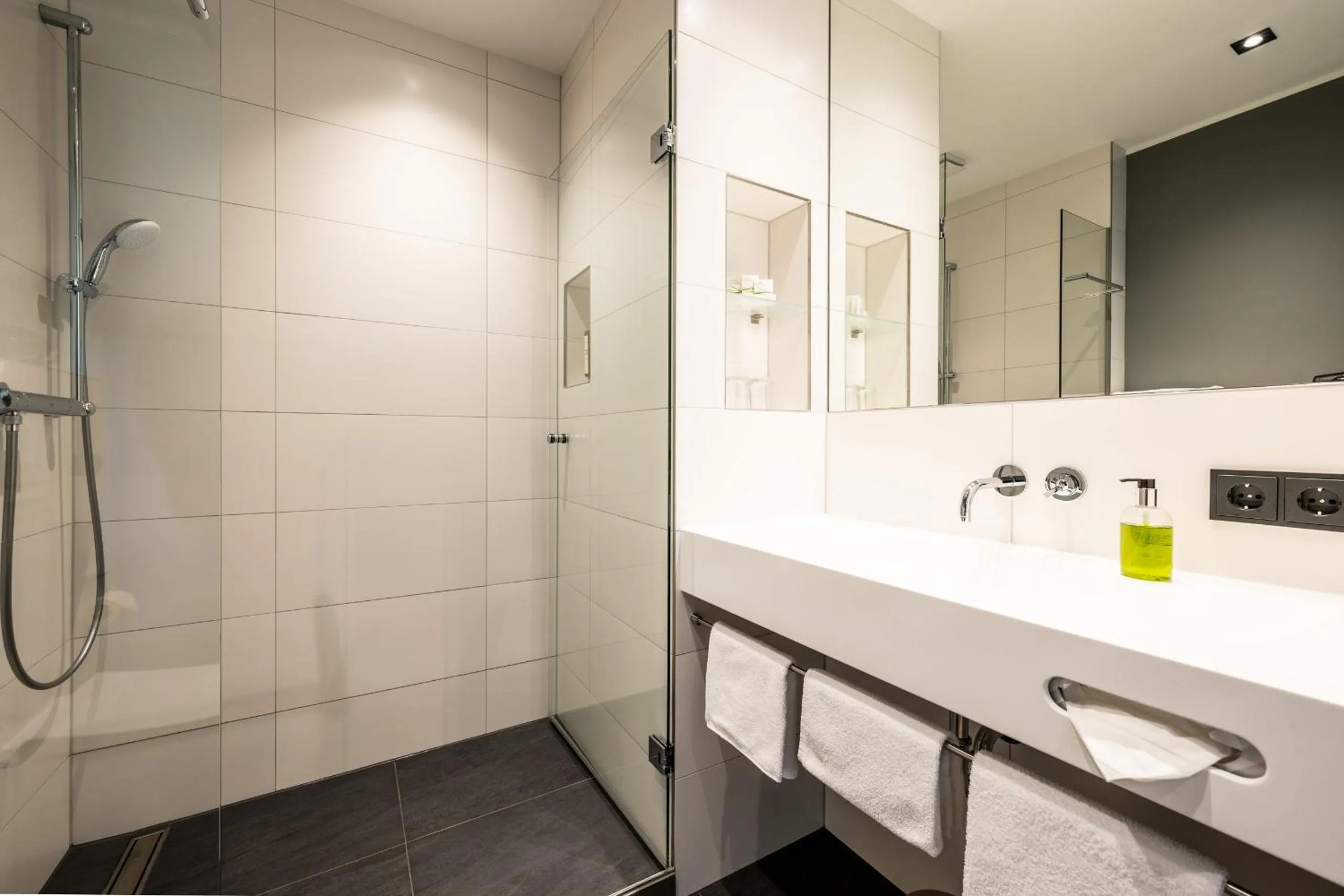 Bathroom in Weinhotel Restaurant Klostermühle