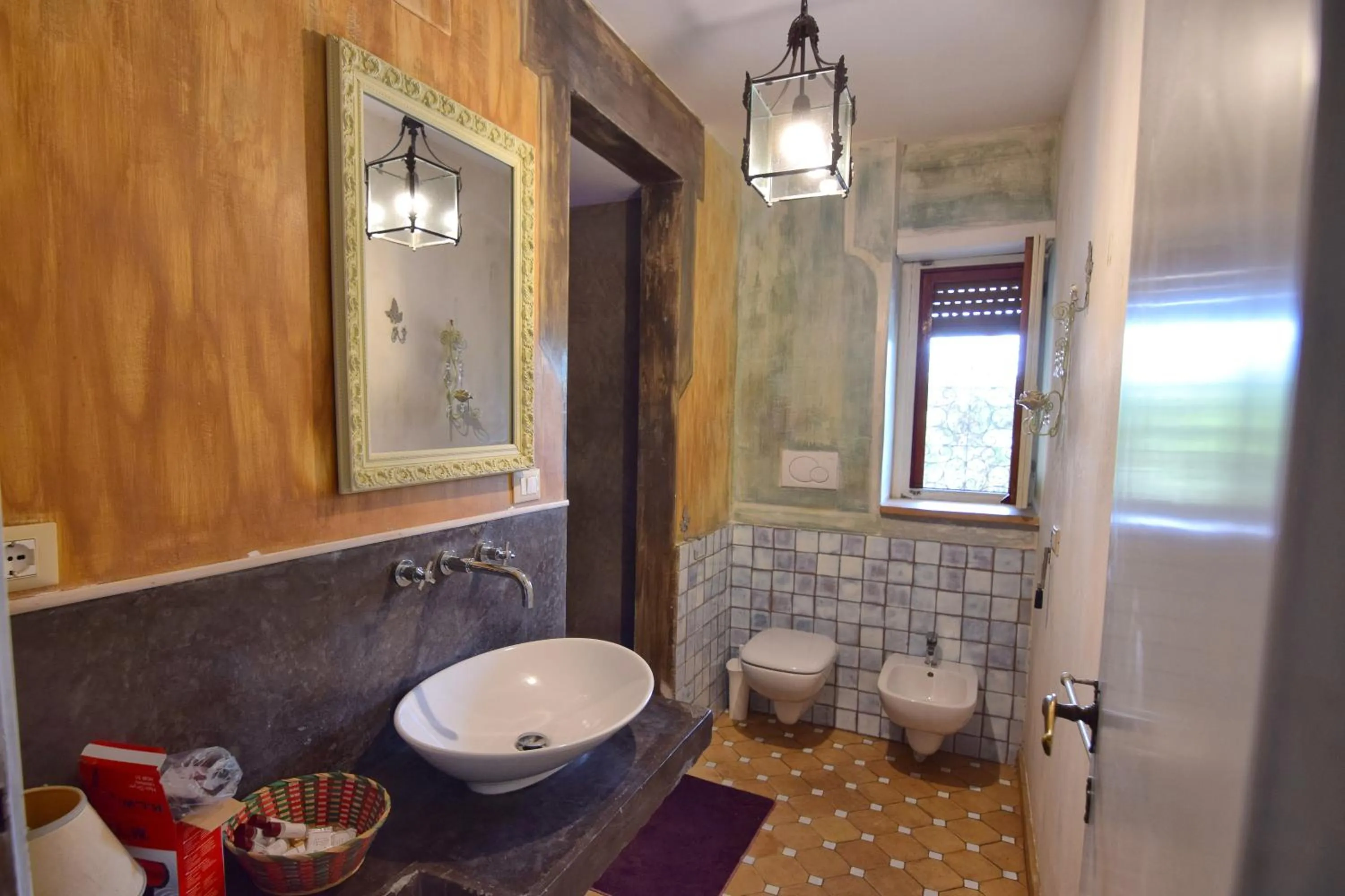Bathroom in Un Ospite a Fontania
