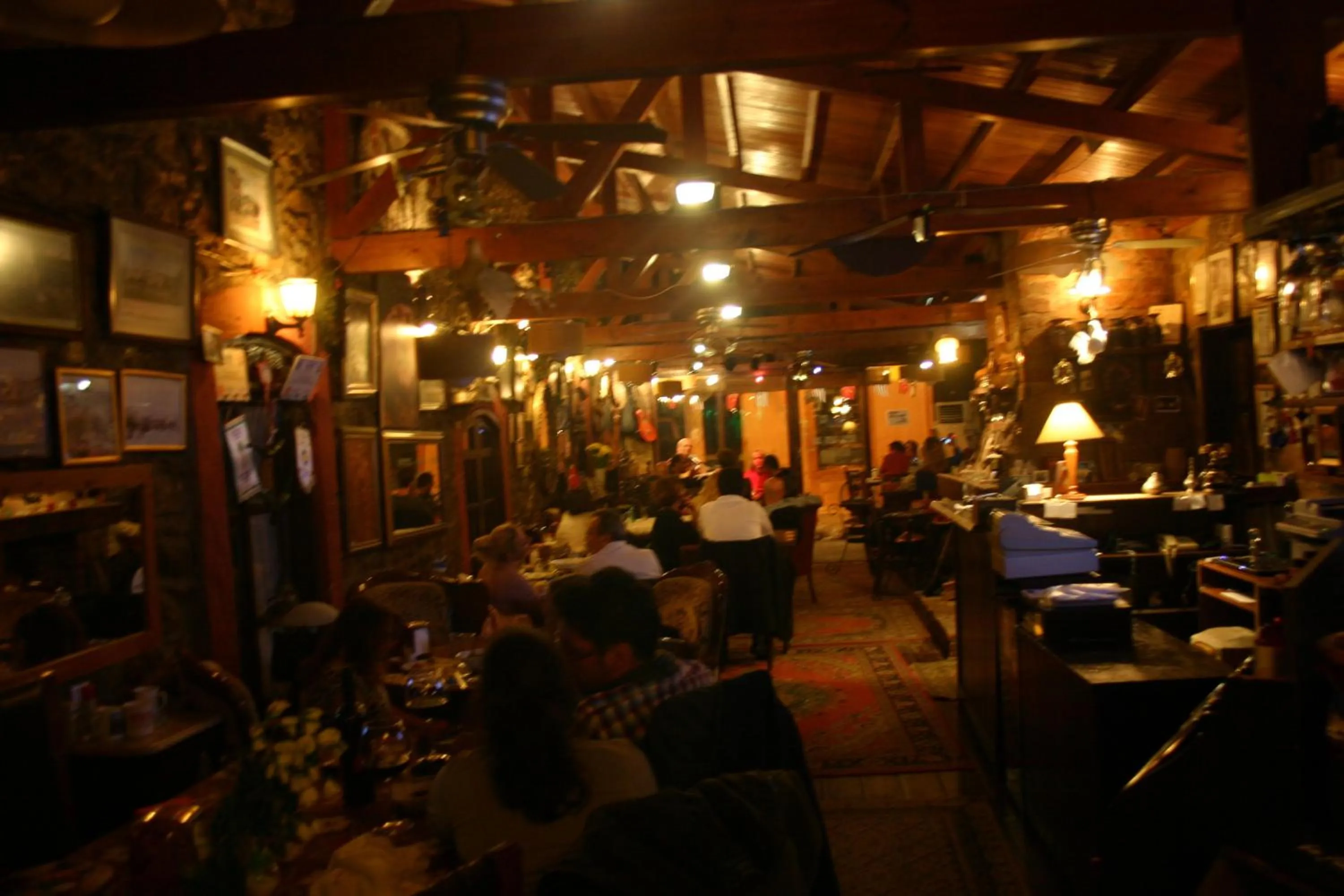 Restaurant/places to eat in Otel Yorgo Seferis