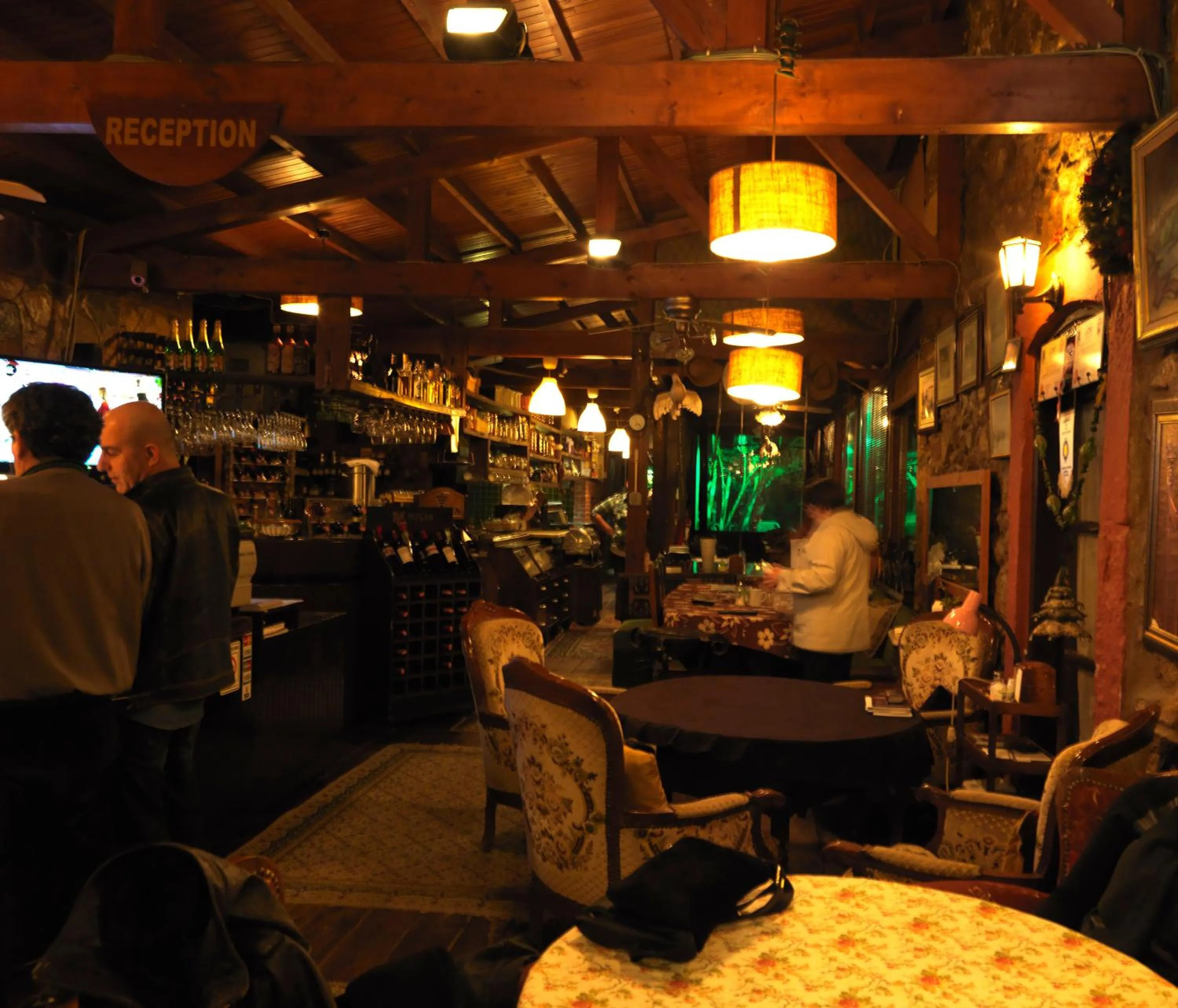 Property building in Otel Yorgo Seferis