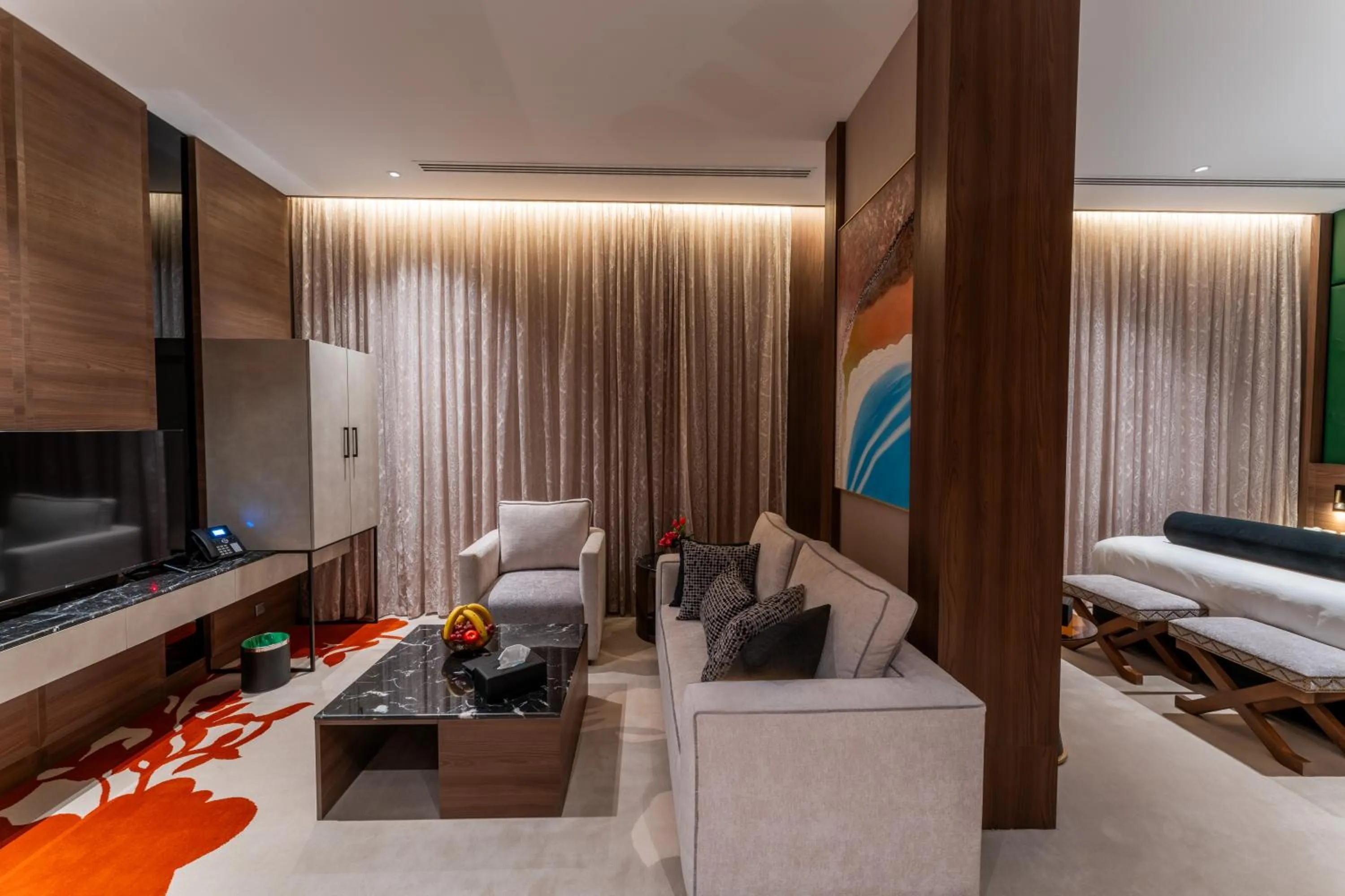 TV and multimedia, Bed in Lilac Park Hotel