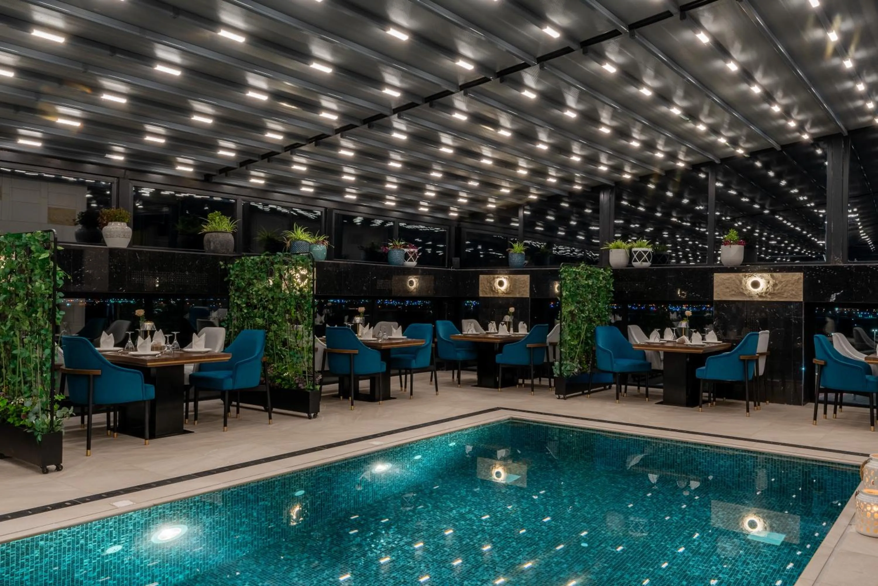 Pool view in Lilac Park Hotel