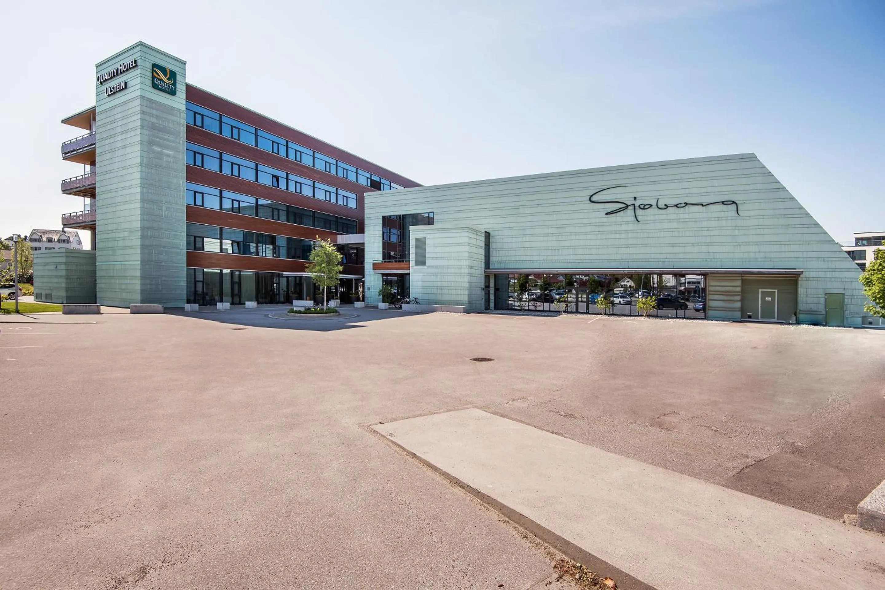 Property building in Quality Hotel Ulstein